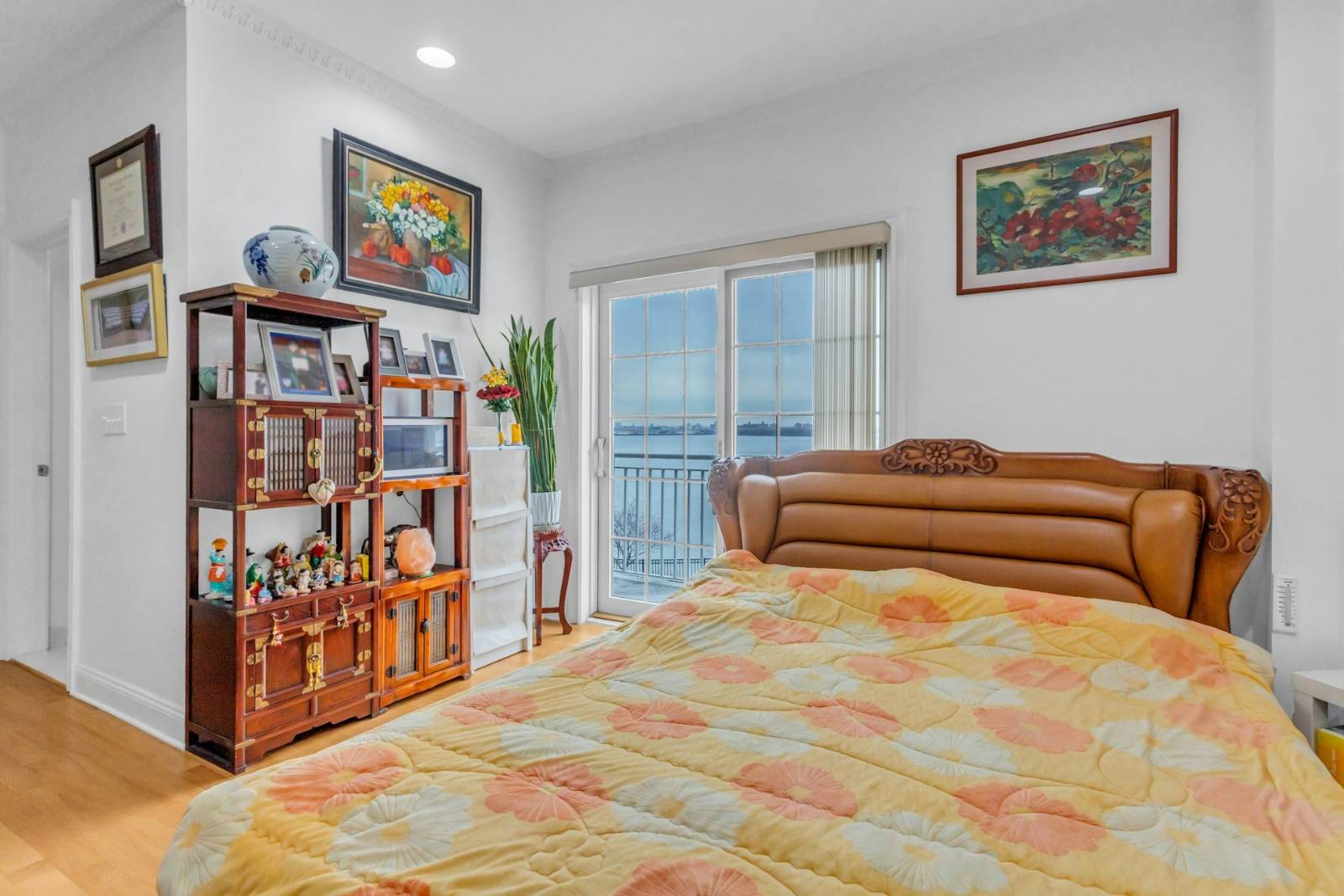 #11 photo, 325 Park Cres, クイーンズ区 College Point , NY 11356