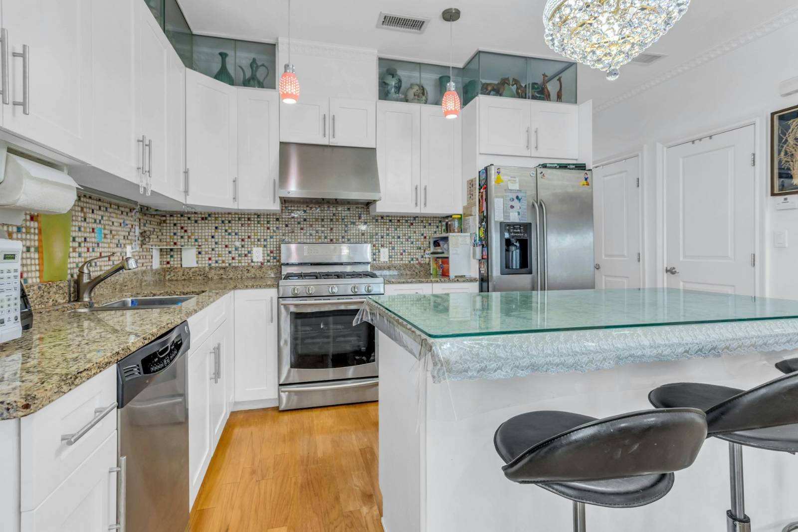 #8 photo, 325 Park Cres, クイーンズ区 College Point , NY 11356