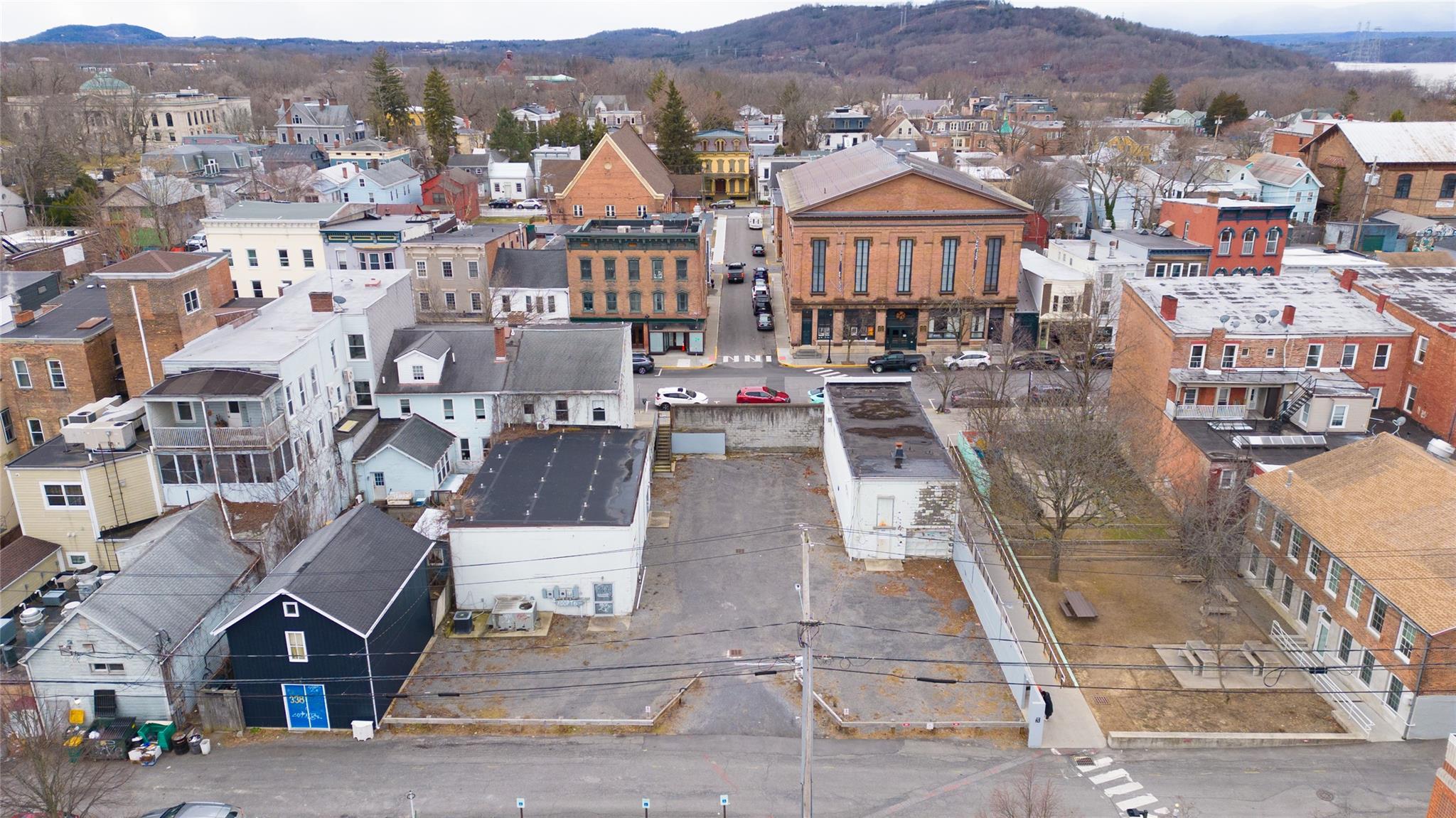 #3 photo, 334-336 Warren, Hudson , NY 12534