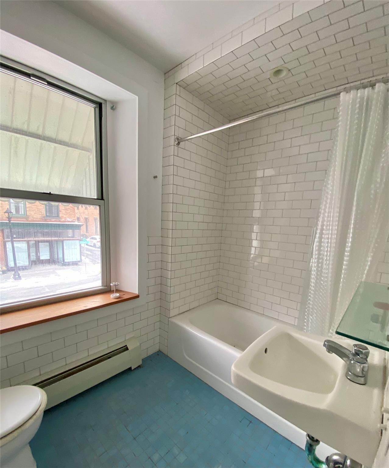 #9 photo, 334-336 Warren, Hudson , NY 12534