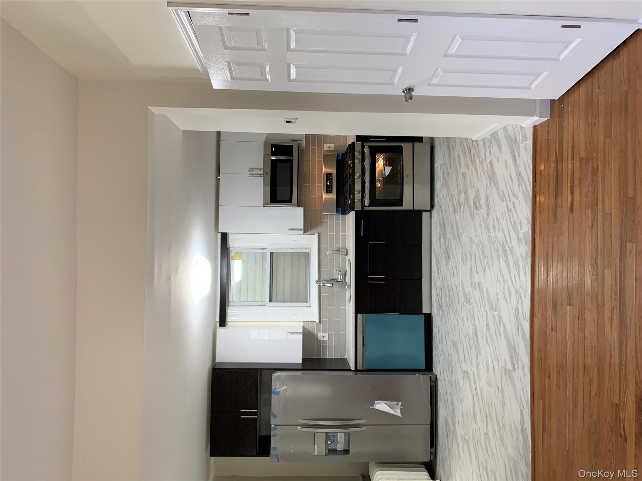 #5 photo, 2503 Marion Avenue, Bronx , NY 10458