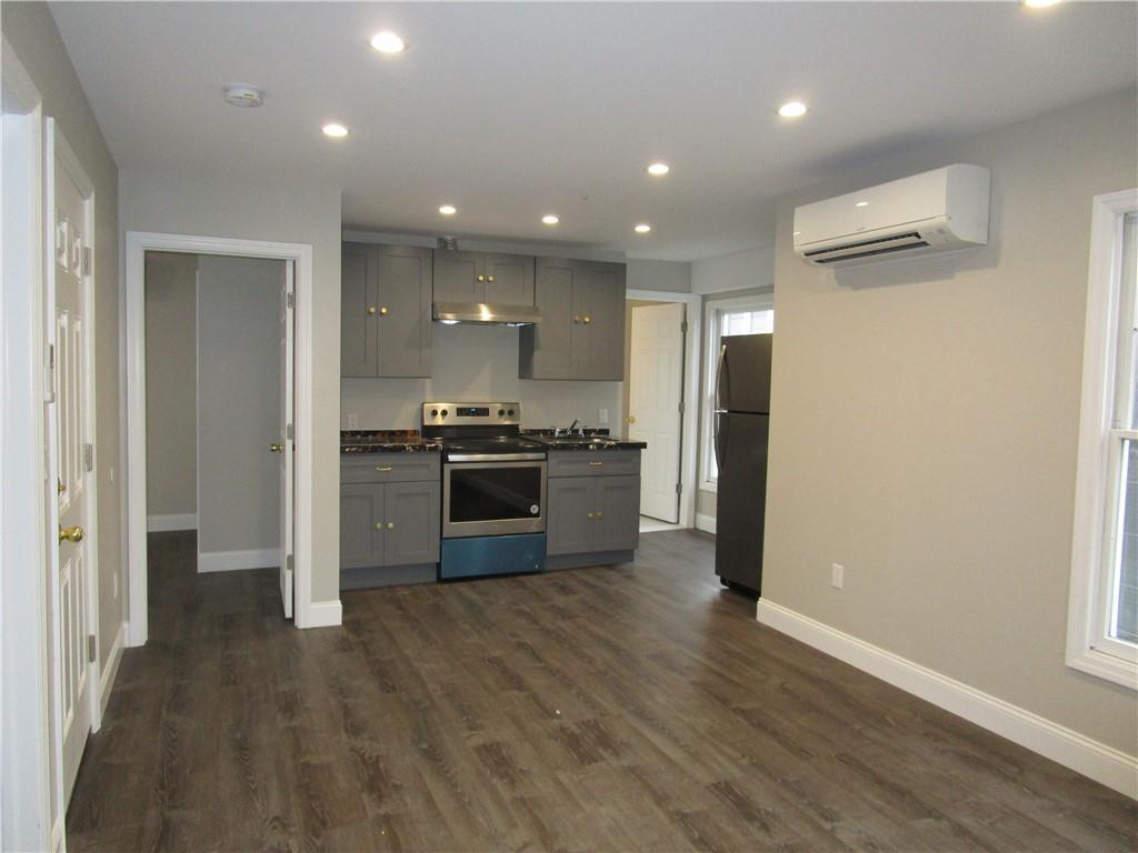 #17 photo, 1952 Commerce Street, Yorktown Heights , NY 10598