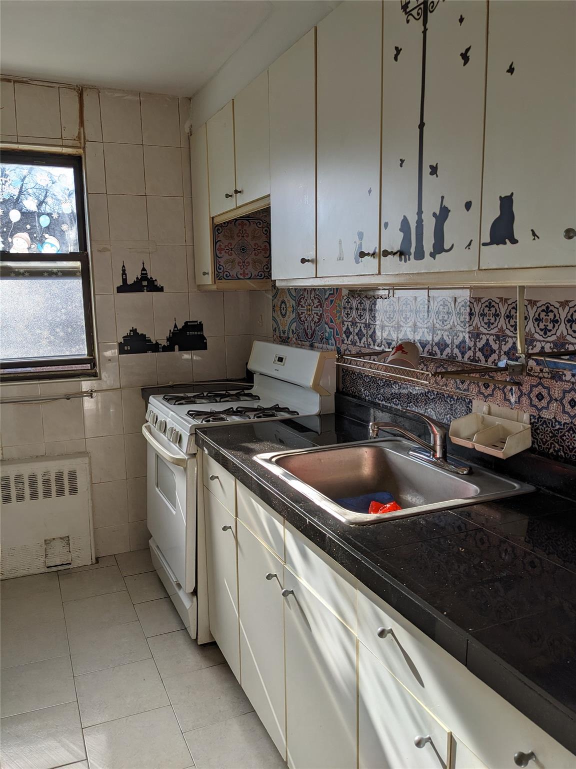 #6 photo, 196-54 67 Avenue, קווינס Fresh Meadows , NY 11365