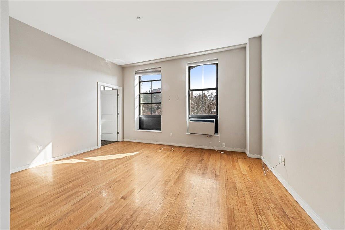 #4 photo, 135 Main Street, Ossining , NY 10562