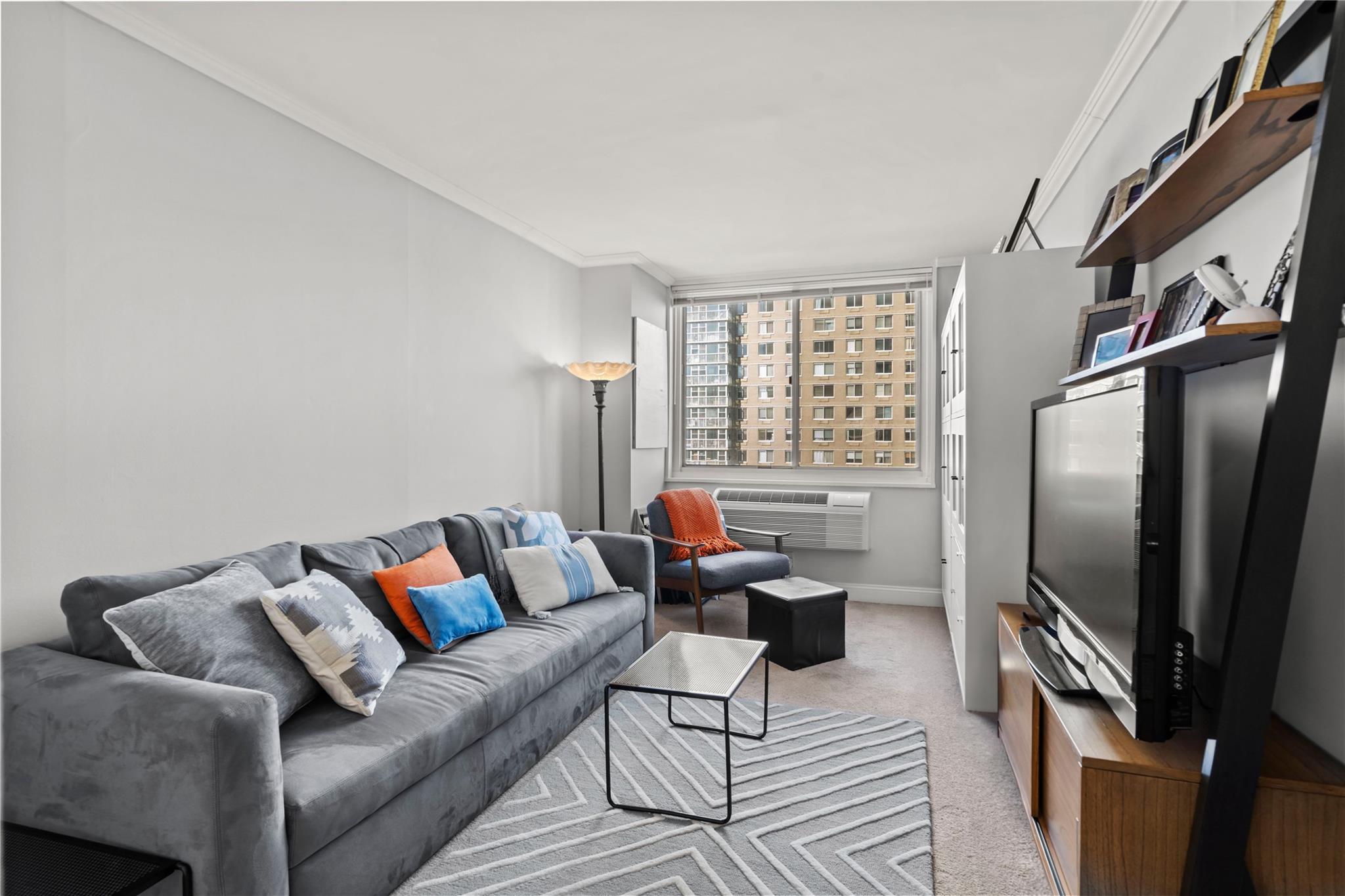 #10 photo, 118-18 Union Turnpike, クイーンズ区 Kew Gardens , NY 11415