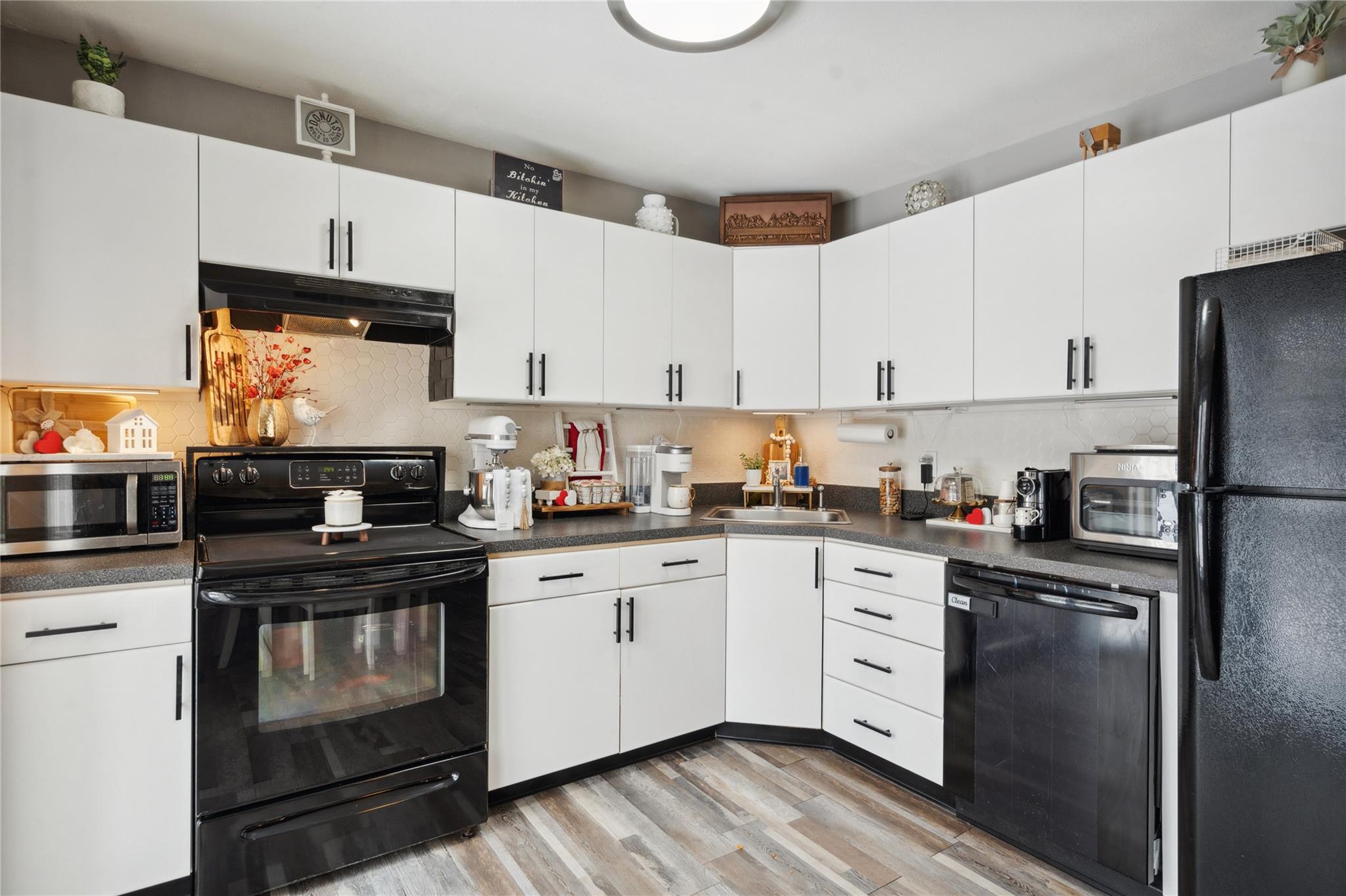 #16 photo, 40 Sherman Avenue, West Islip , NY 11795