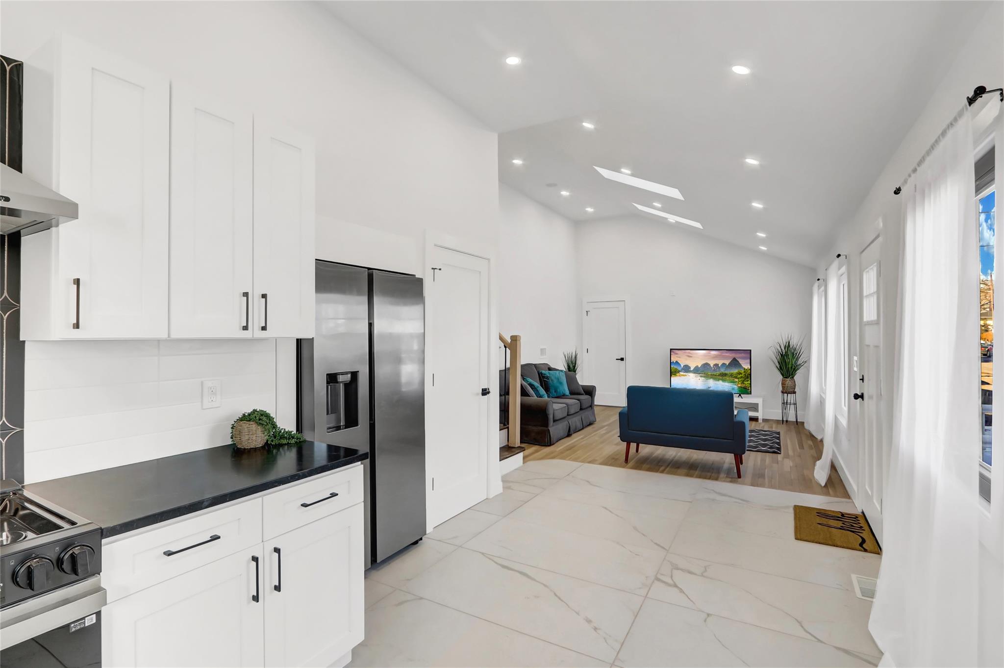 #10 photo, 153 New York Avenue, Westbury , NY 11590