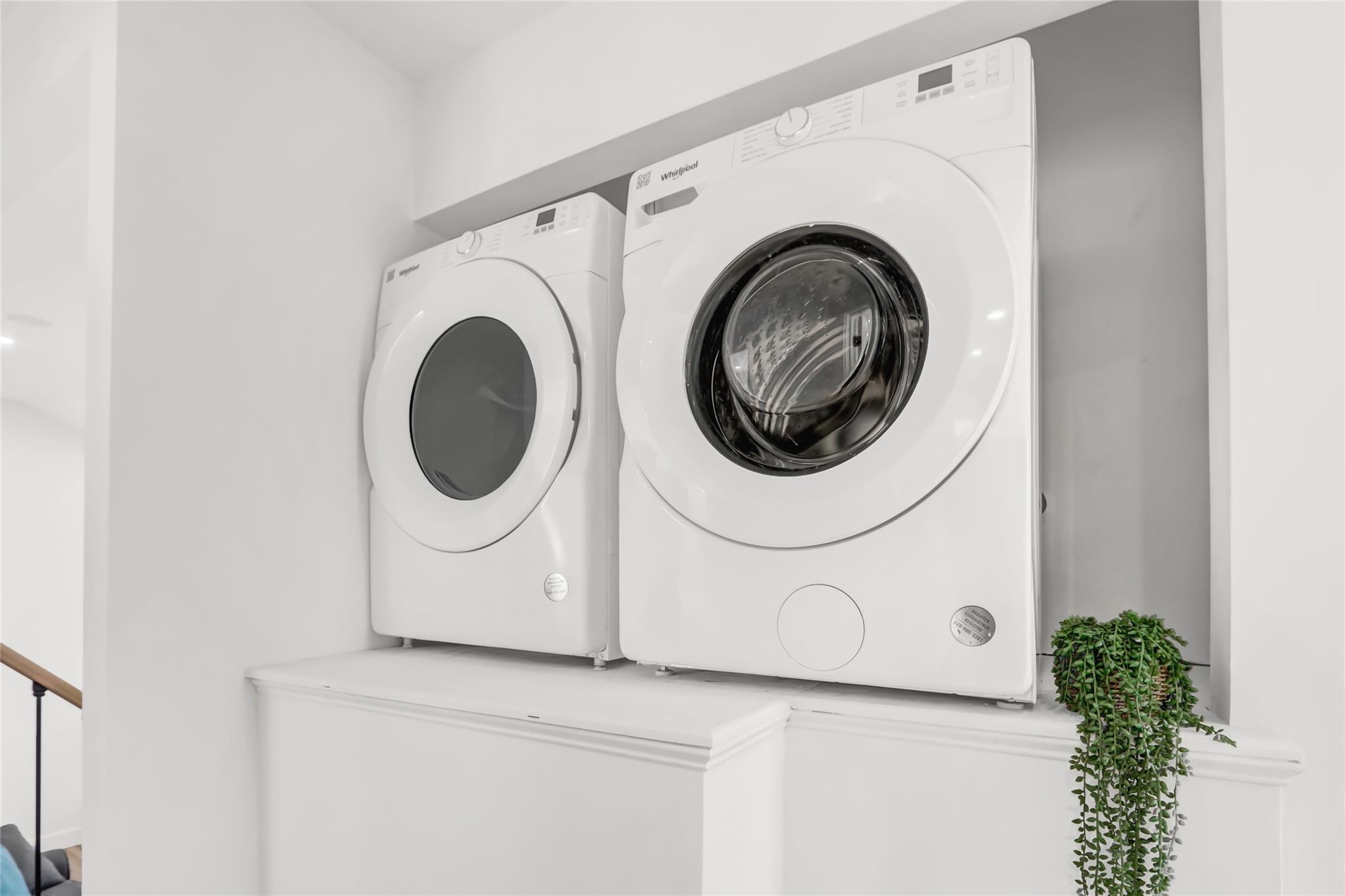 #19 photo, 153 New York Avenue, Westbury , NY 11590