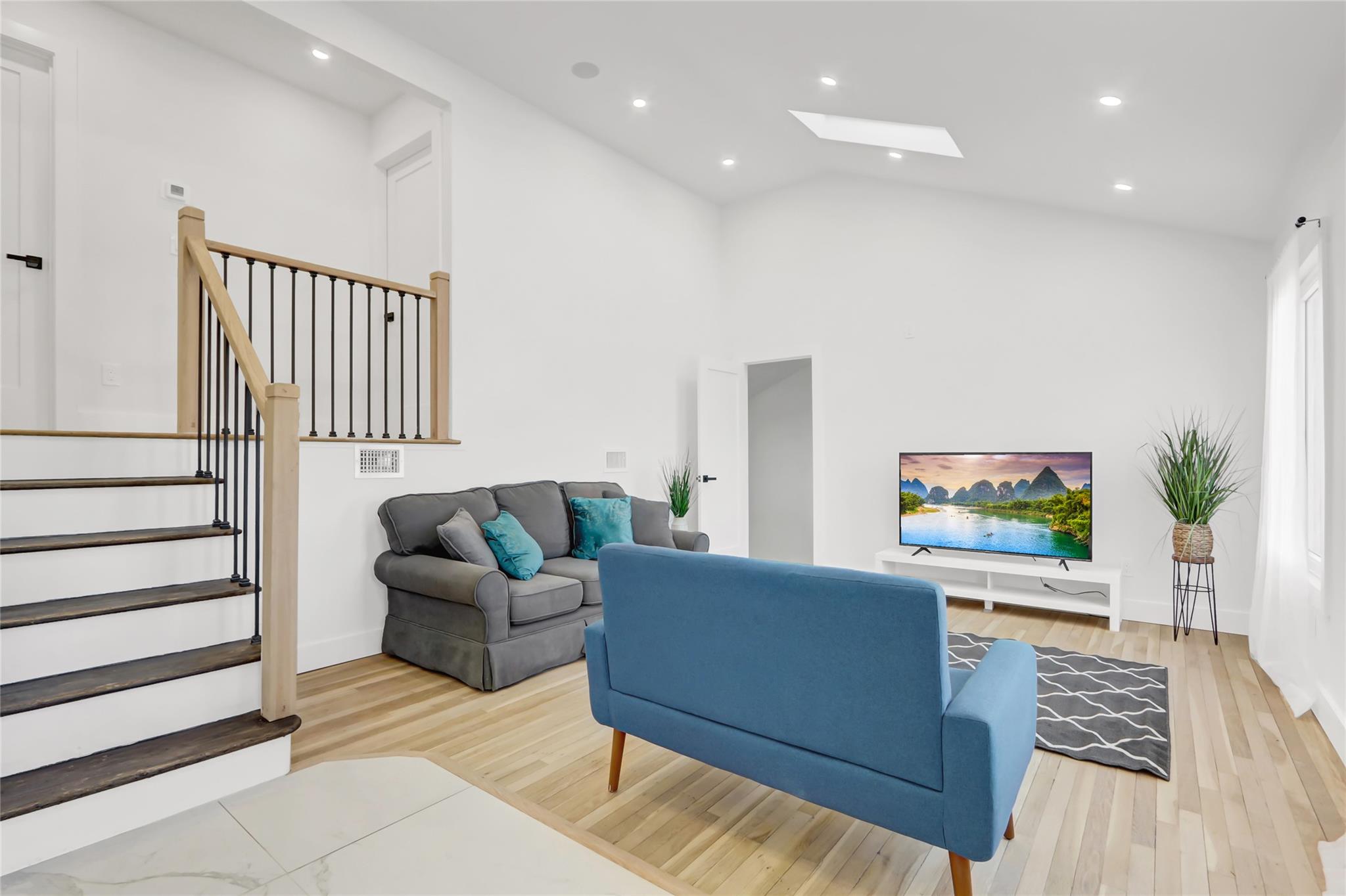 #3 photo, 153 New York Avenue, Westbury , NY 11590