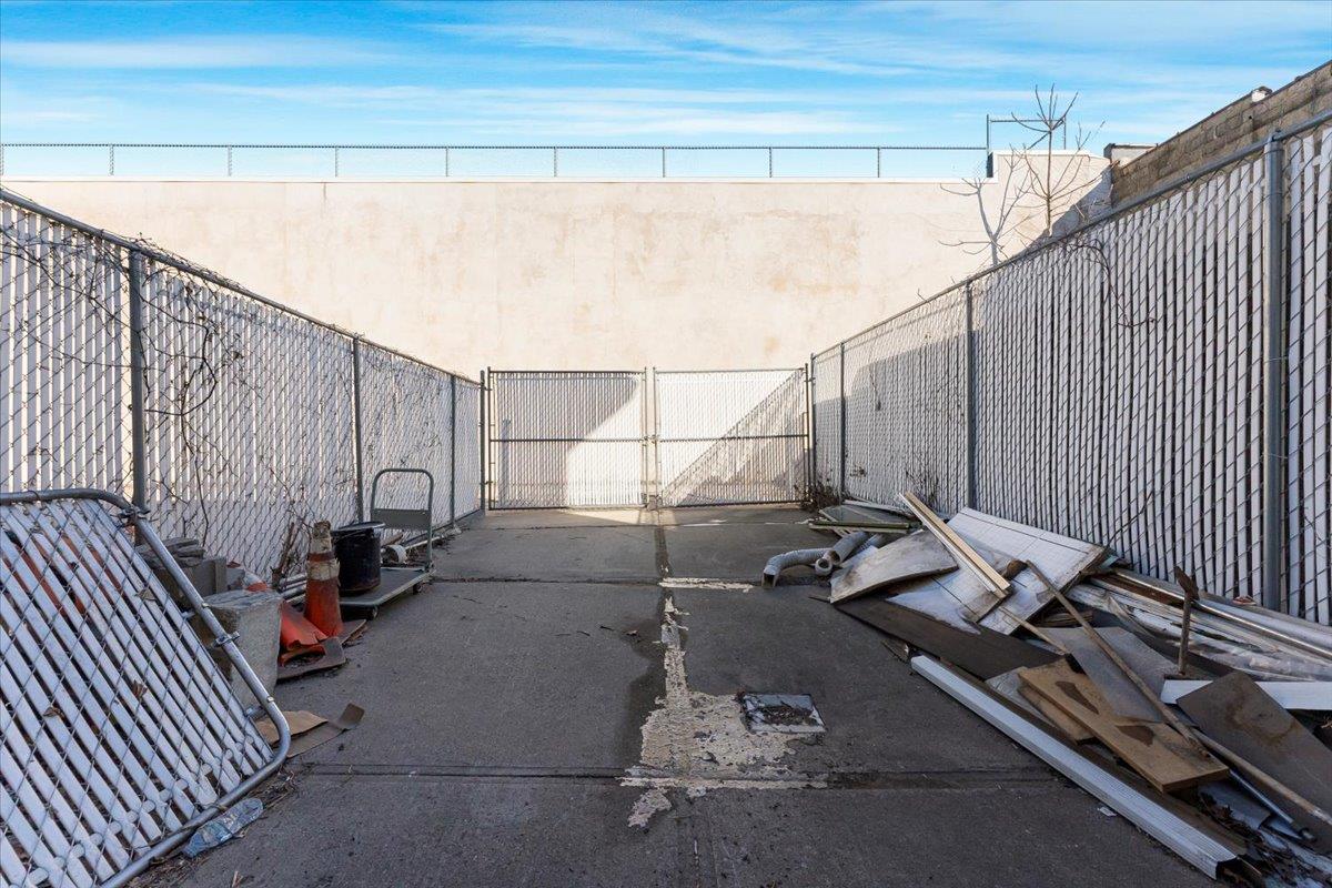 #12 photo, 3257 110th Street, クイーンズ区 East Elmhurst , NY 11369