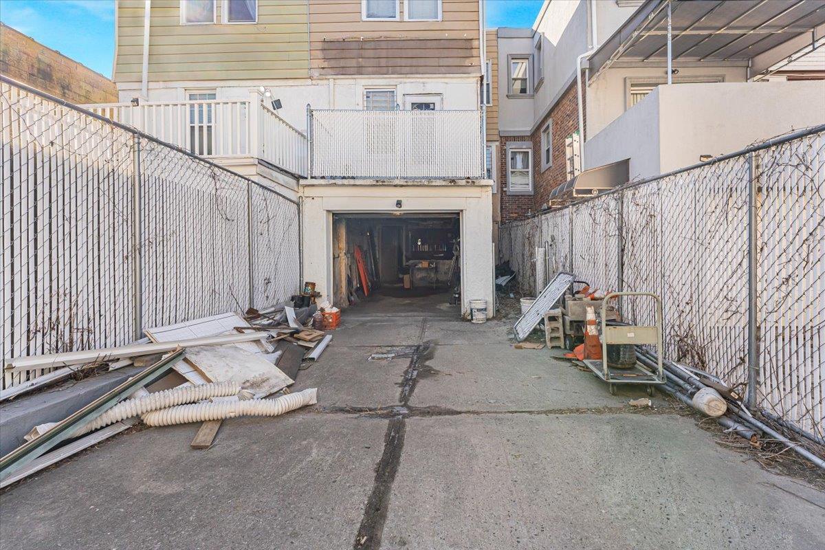 #13 photo, 3257 110th Street, クイーンズ区 East Elmhurst , NY 11369