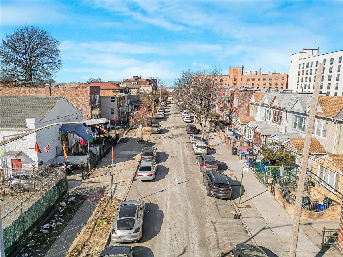 #15 photo, 3257 110th Street, クイーンズ区 East Elmhurst , NY 11369