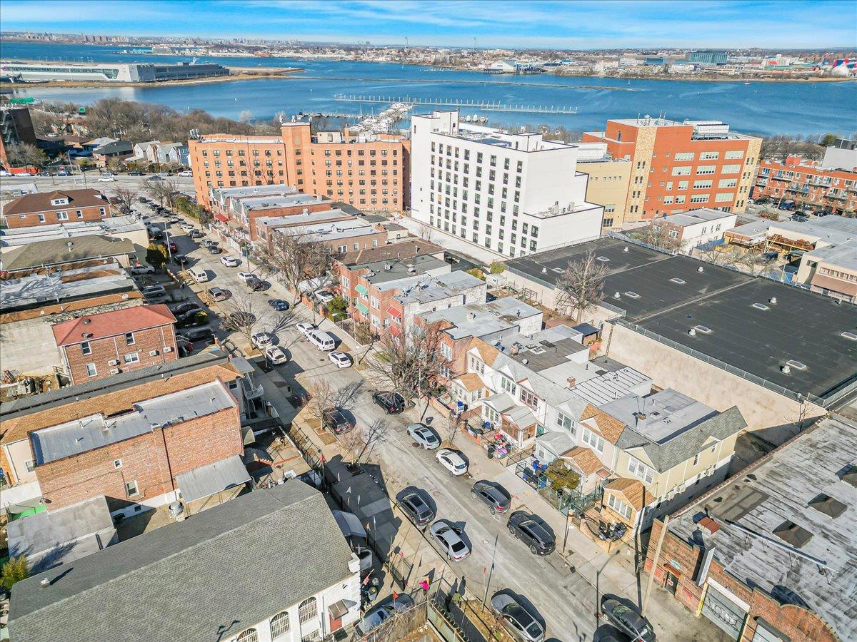 #17 photo, 3257 110th Street, クイーンズ区 East Elmhurst , NY 11369