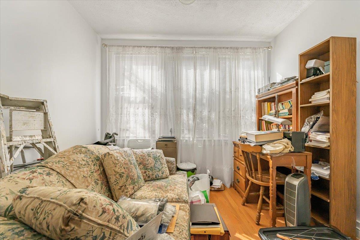 #2 photo, 3257 110th Street, クイーンズ区 East Elmhurst , NY 11369