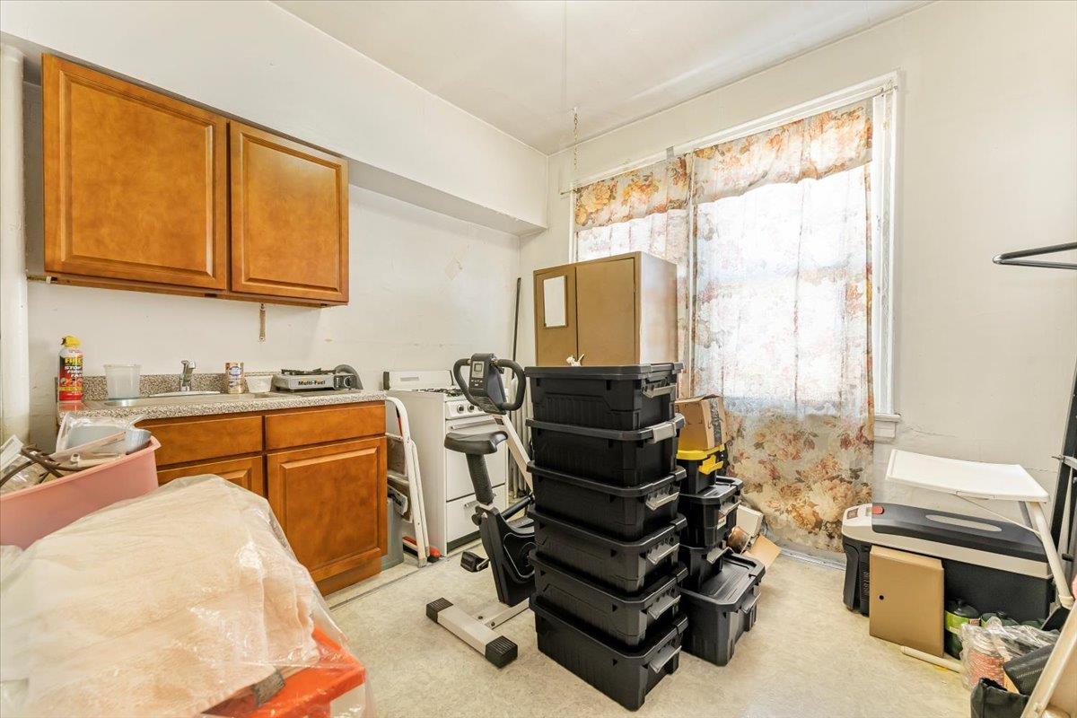 #6 photo, 3257 110th Street, クイーンズ区 East Elmhurst , NY 11369