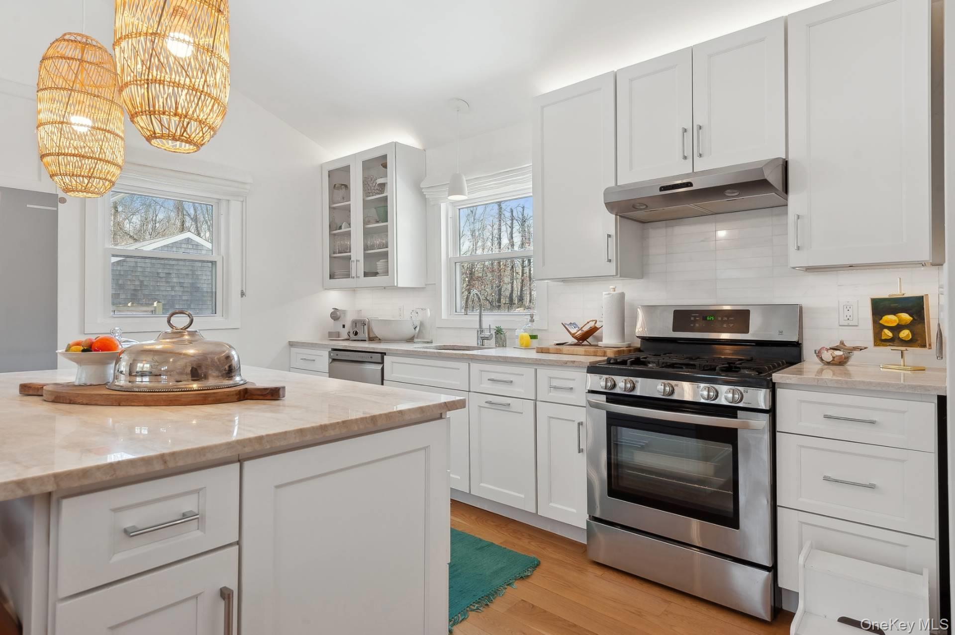 #11 photo, 73 Charla Drive, サフォーク郡 Southampton , NY 11968