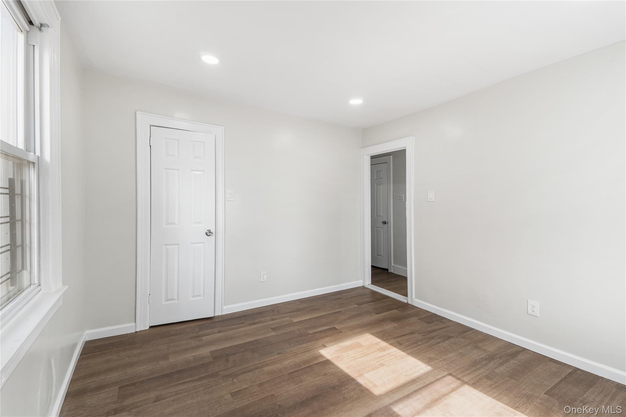 #16 photo, 214-10 113 Avenue, Queens Village , NY 11429