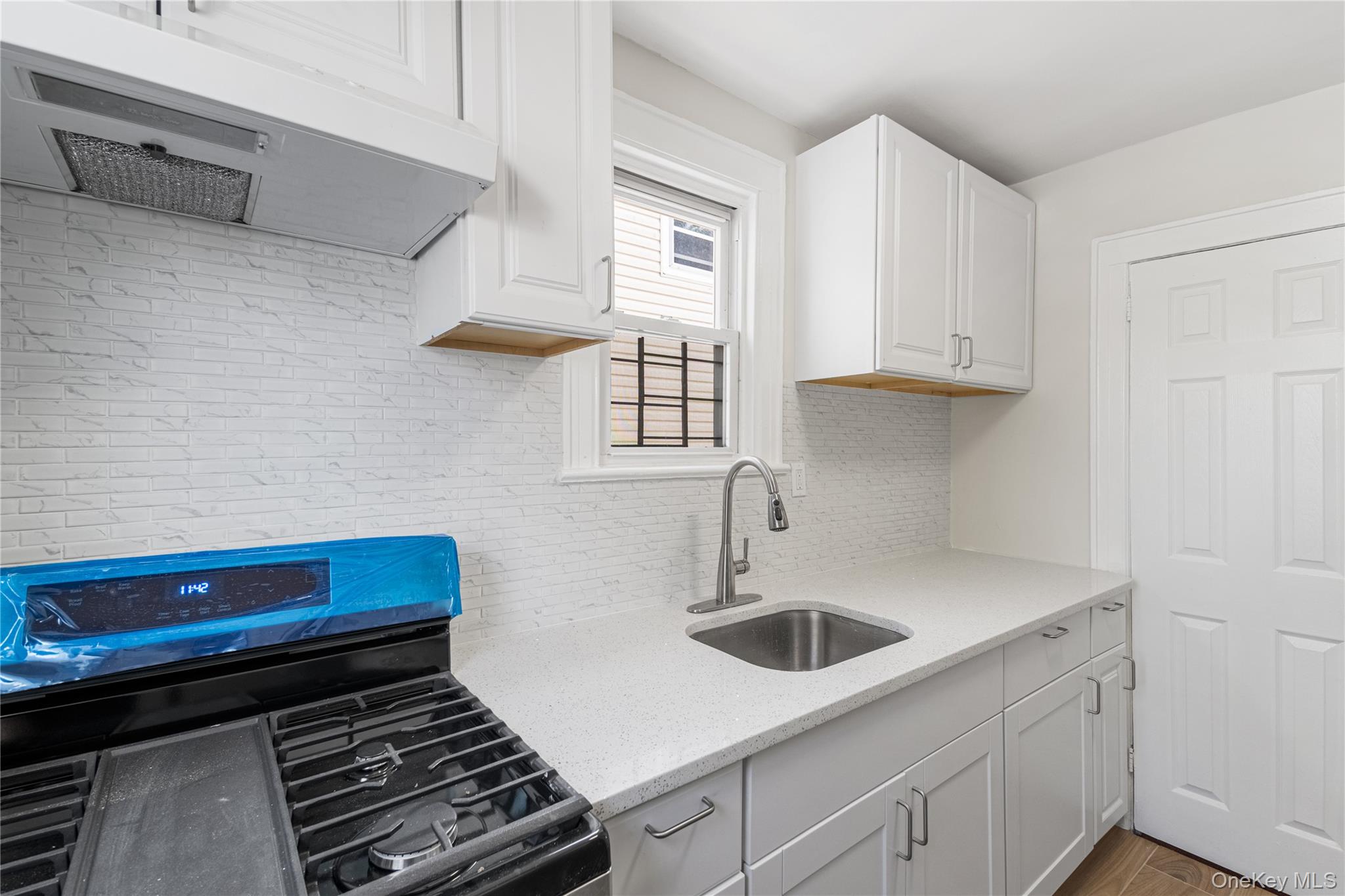 #20 photo, 214-10 113 Avenue, Queens Village , NY 11429