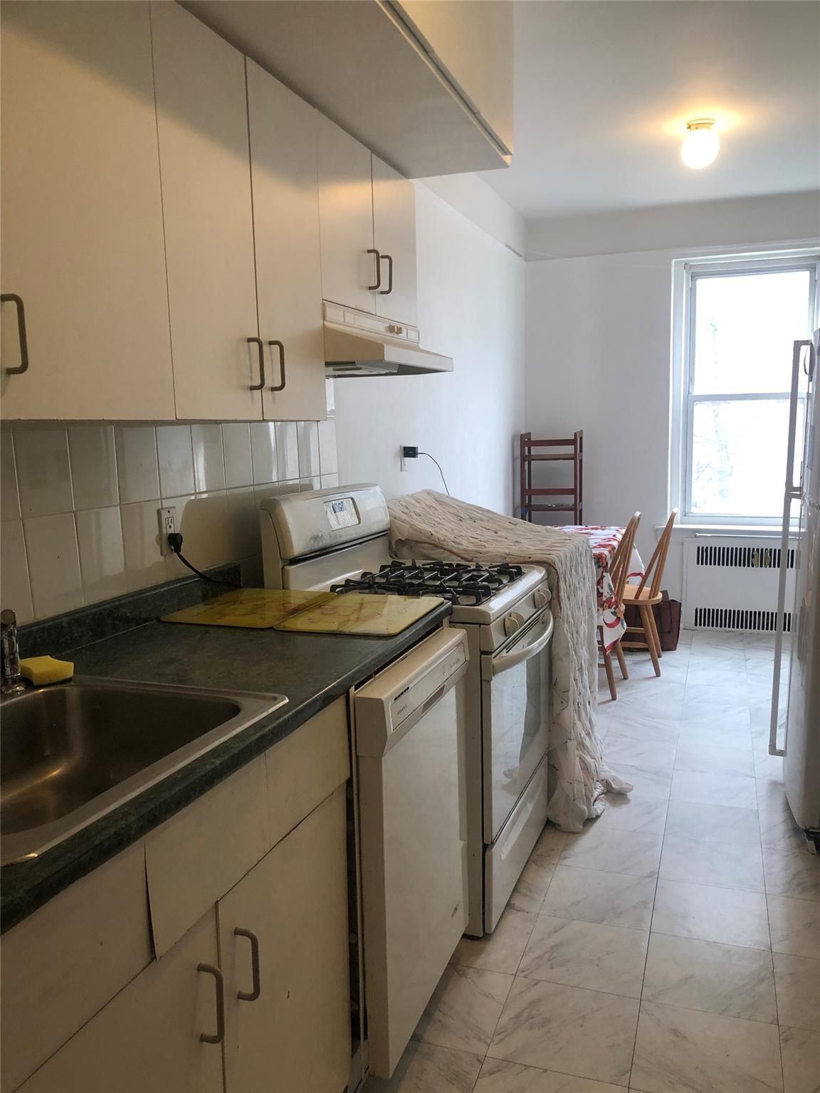 #10 photo, 35-05 72 Street, クイーンズ区 Jackson Heights , NY 11372