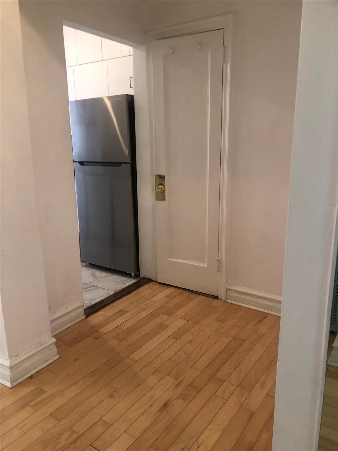 #7 photo, 35-05 72 Street, クイーンズ区 Jackson Heights , NY 11372