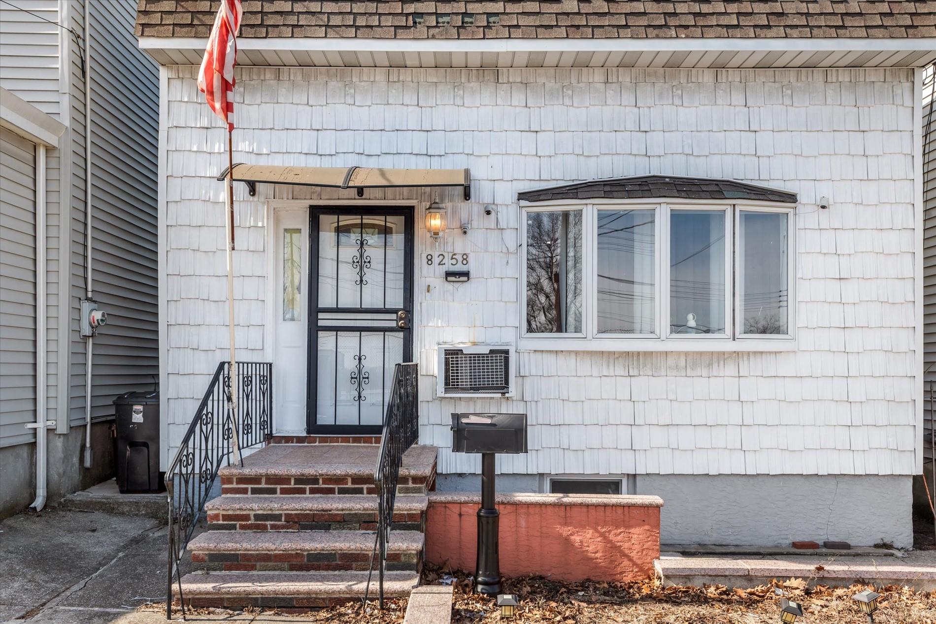 #2 photo, 8258 89th Street, 皇后區 Glendale , NY 11385