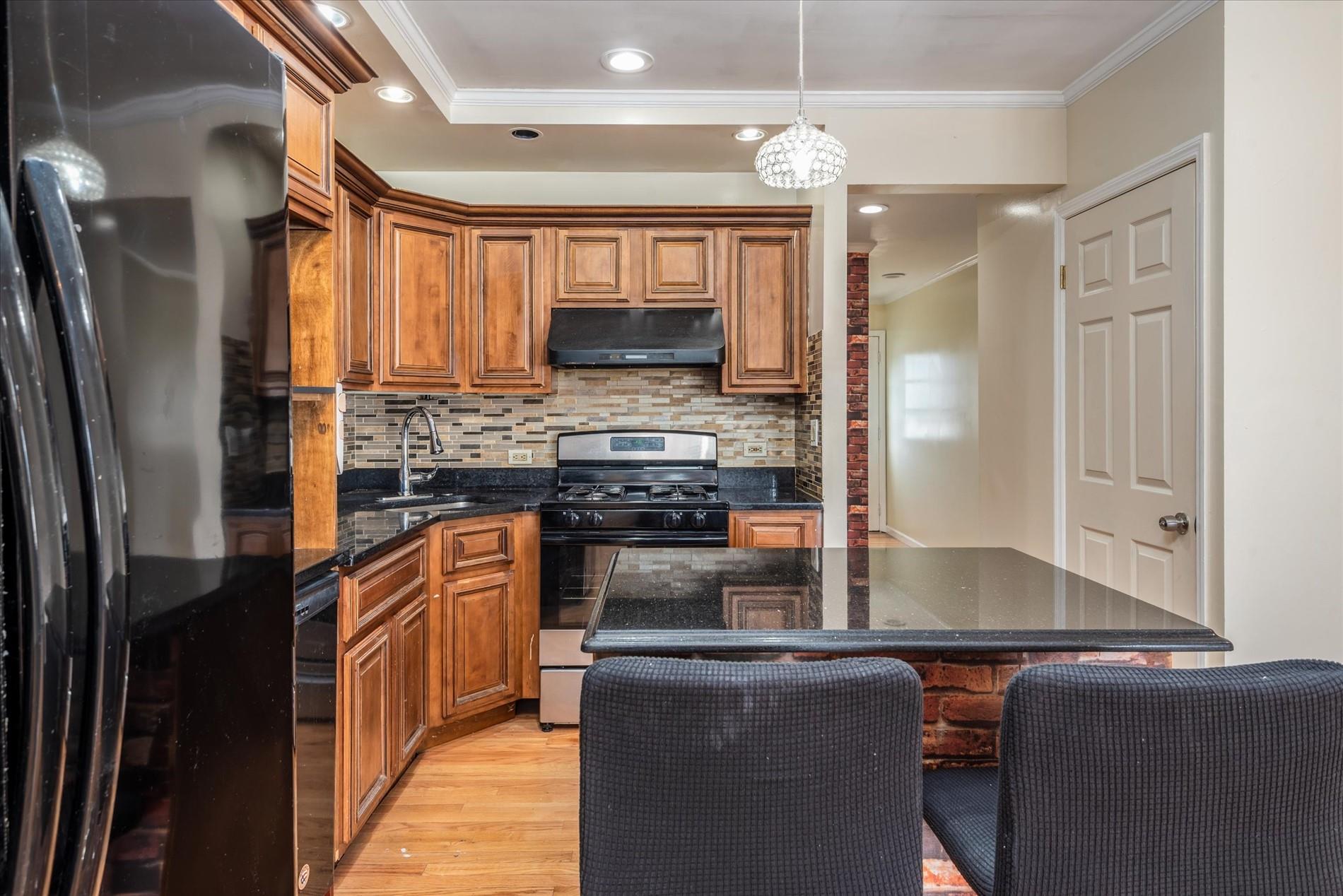 #8 photo, 8258 89th Street, 皇后區 Glendale , NY 11385