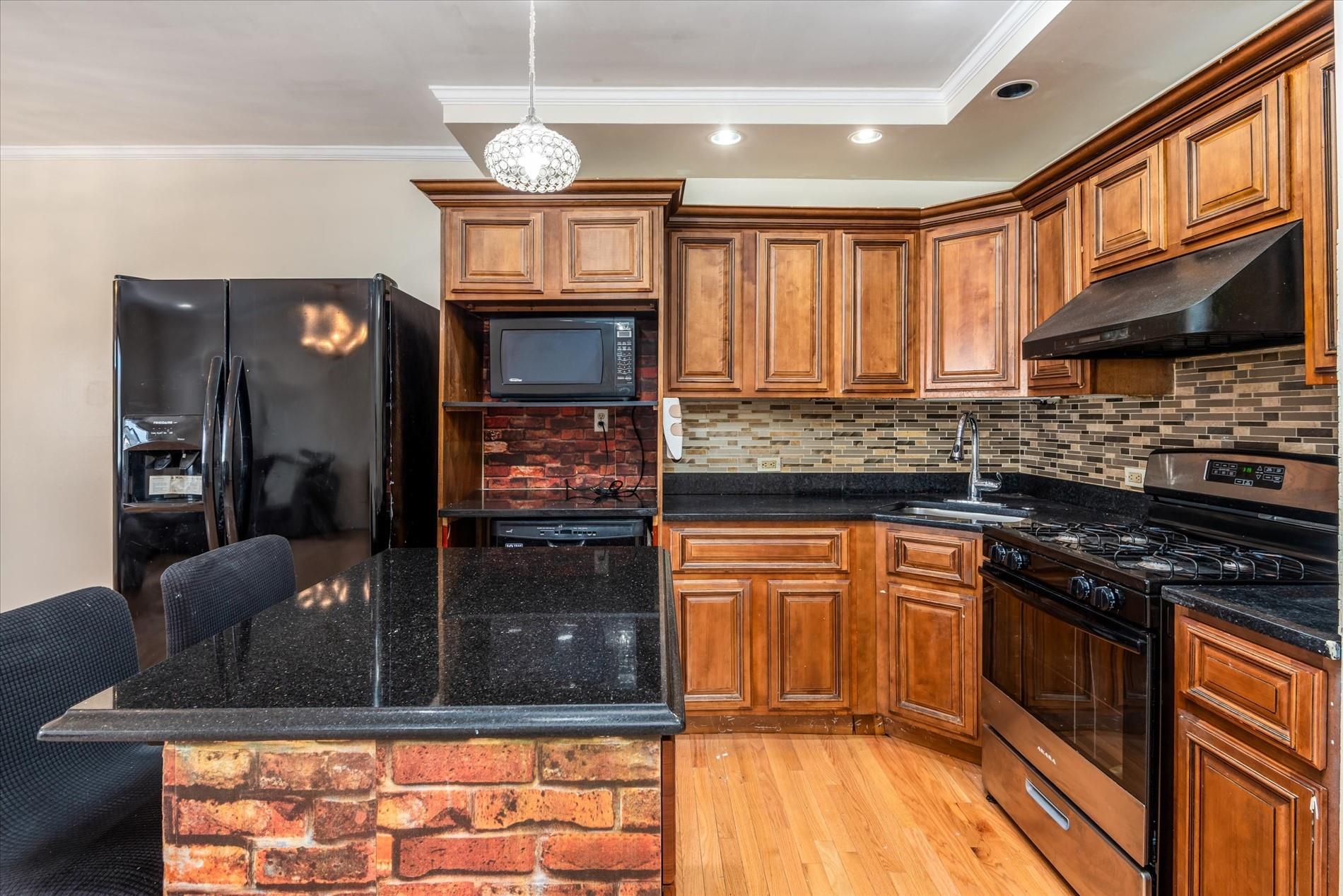 #9 photo, 8258 89th Street, 皇后區 Glendale , NY 11385