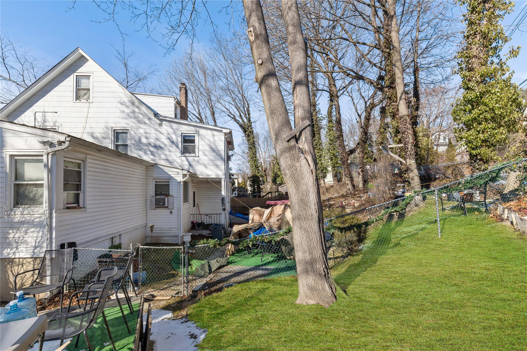 #7 photo, 236 -238 Purchase Street, Rye , NY 10580