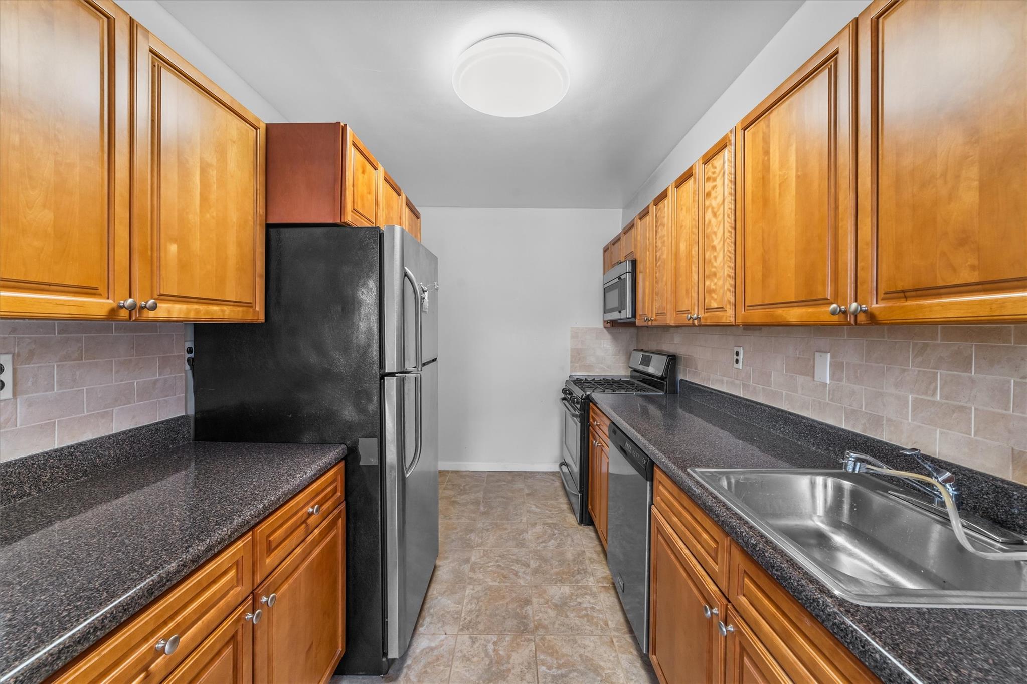 #14 photo, 1015 Old Post Road, 紐約州 Mamaroneck , NY 10543