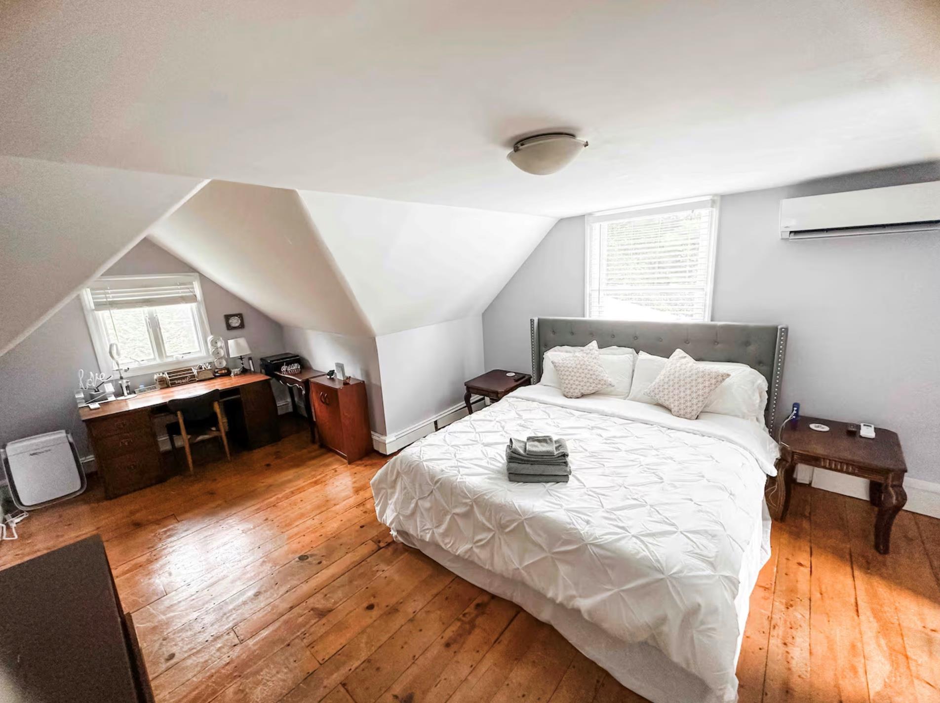 #14 photo, 64 Clinton Street, サフォーク郡 East Hampton , NY 11937