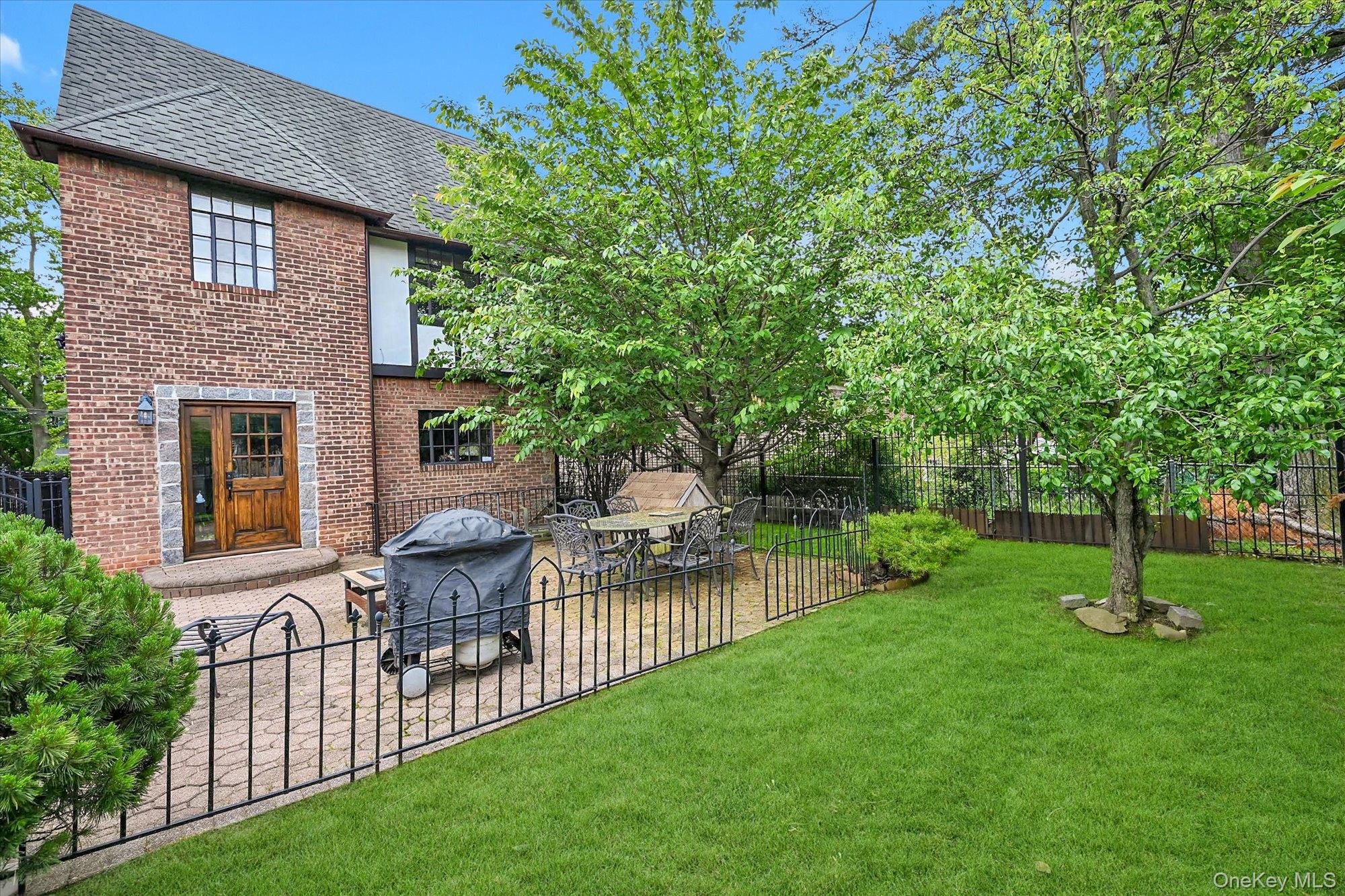 #17 photo, 33-64 190th Street, Flushing , NY 11358