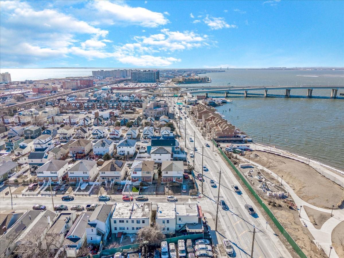 #18 photo, 362 Beach 88th Street, Rockaway Beach , NY 11693