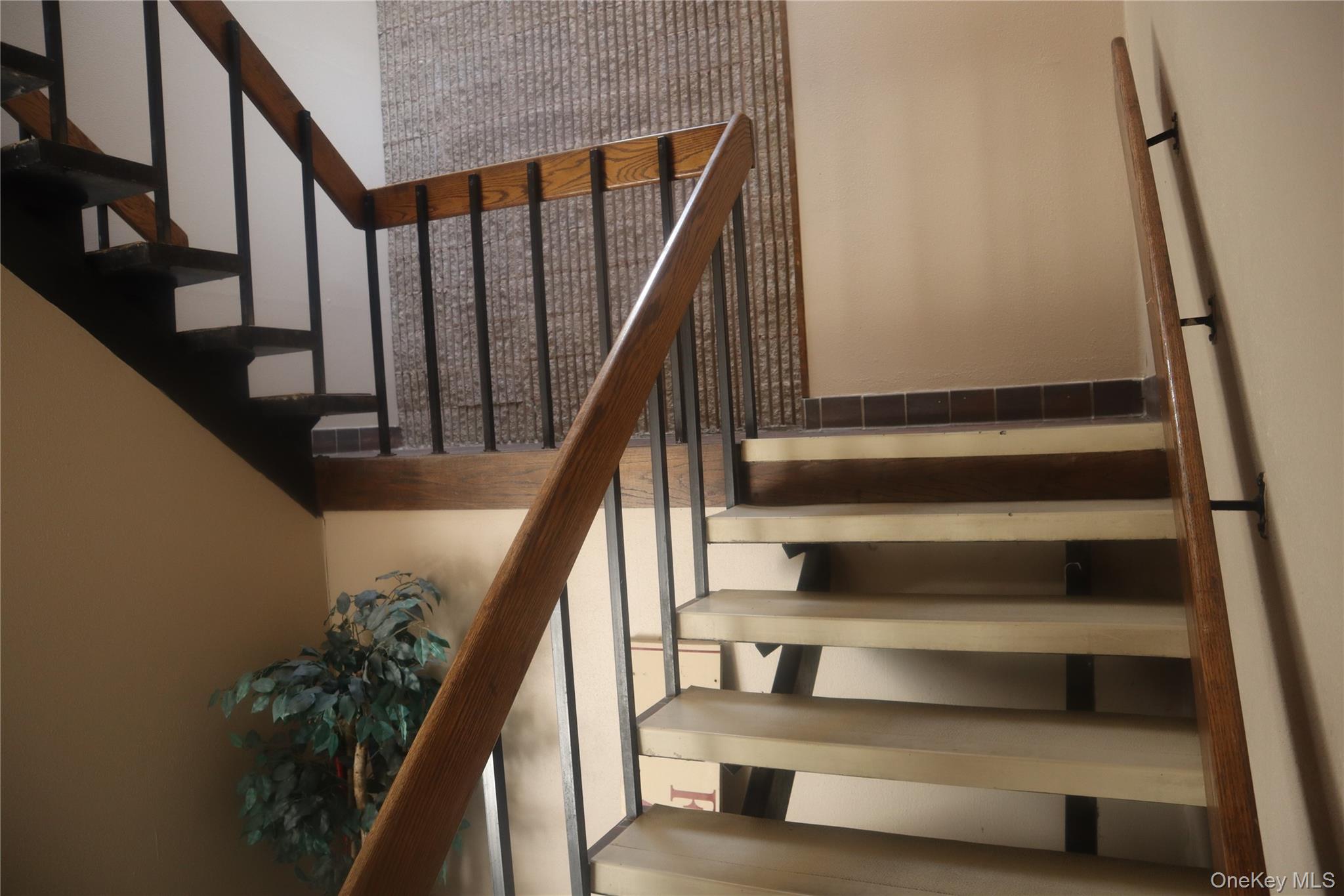 #12 photo, 156-158 Orange Avenue, Walden , NY 12586