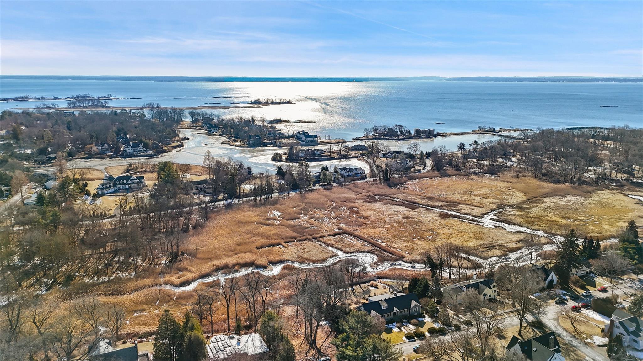 #4 photo, 921 Soundview Drive, Mamaroneck , NY 10543