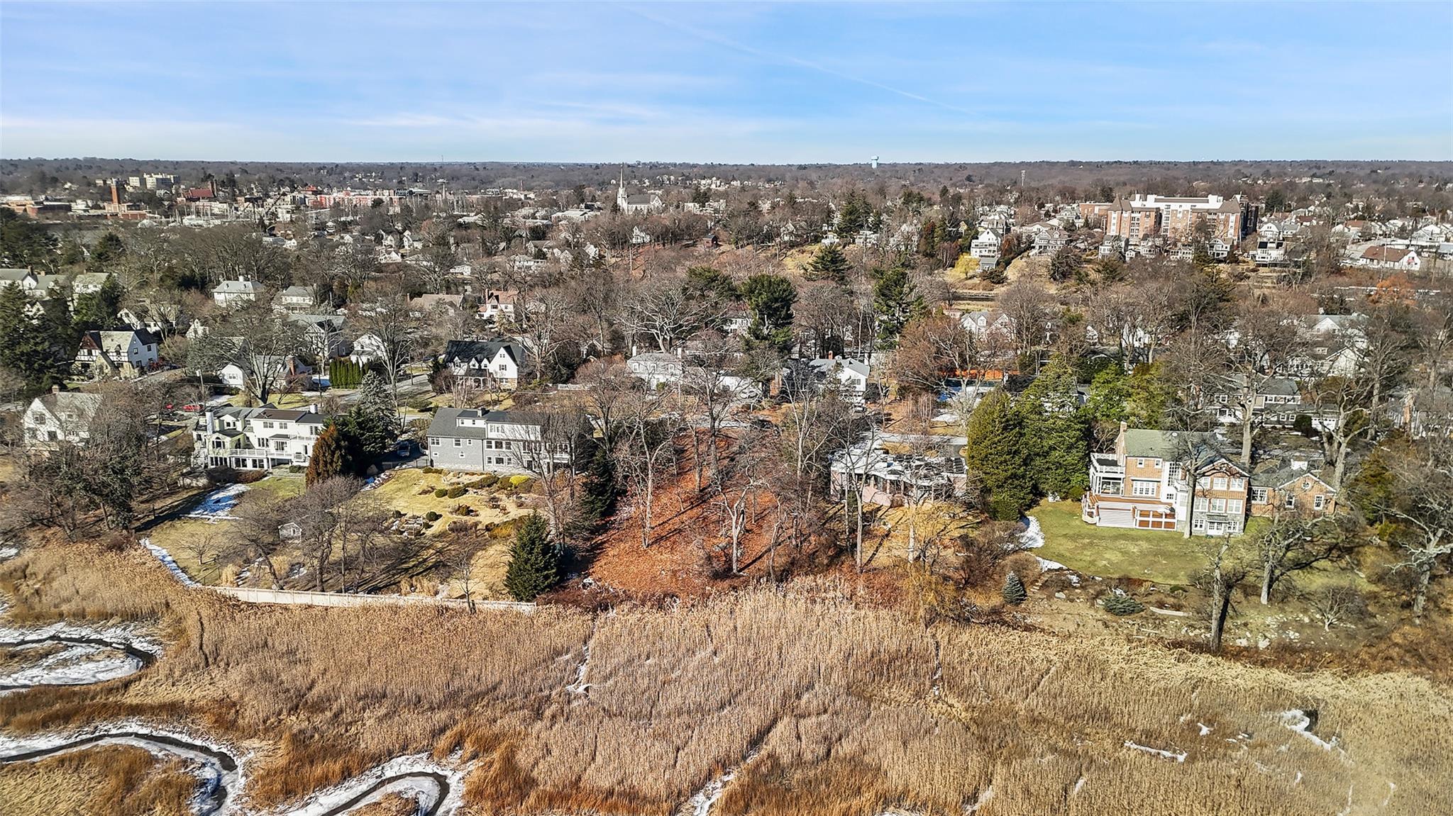 #5 photo, 921 Soundview Drive, Mamaroneck , NY 10543