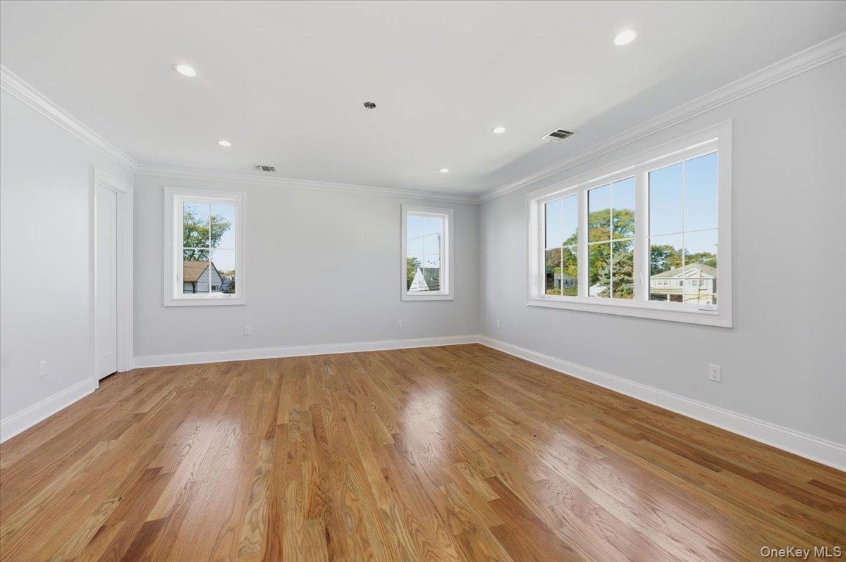 #18 photo, 2437 Archer Street, ナッソー郡 Seaford , NY 11783