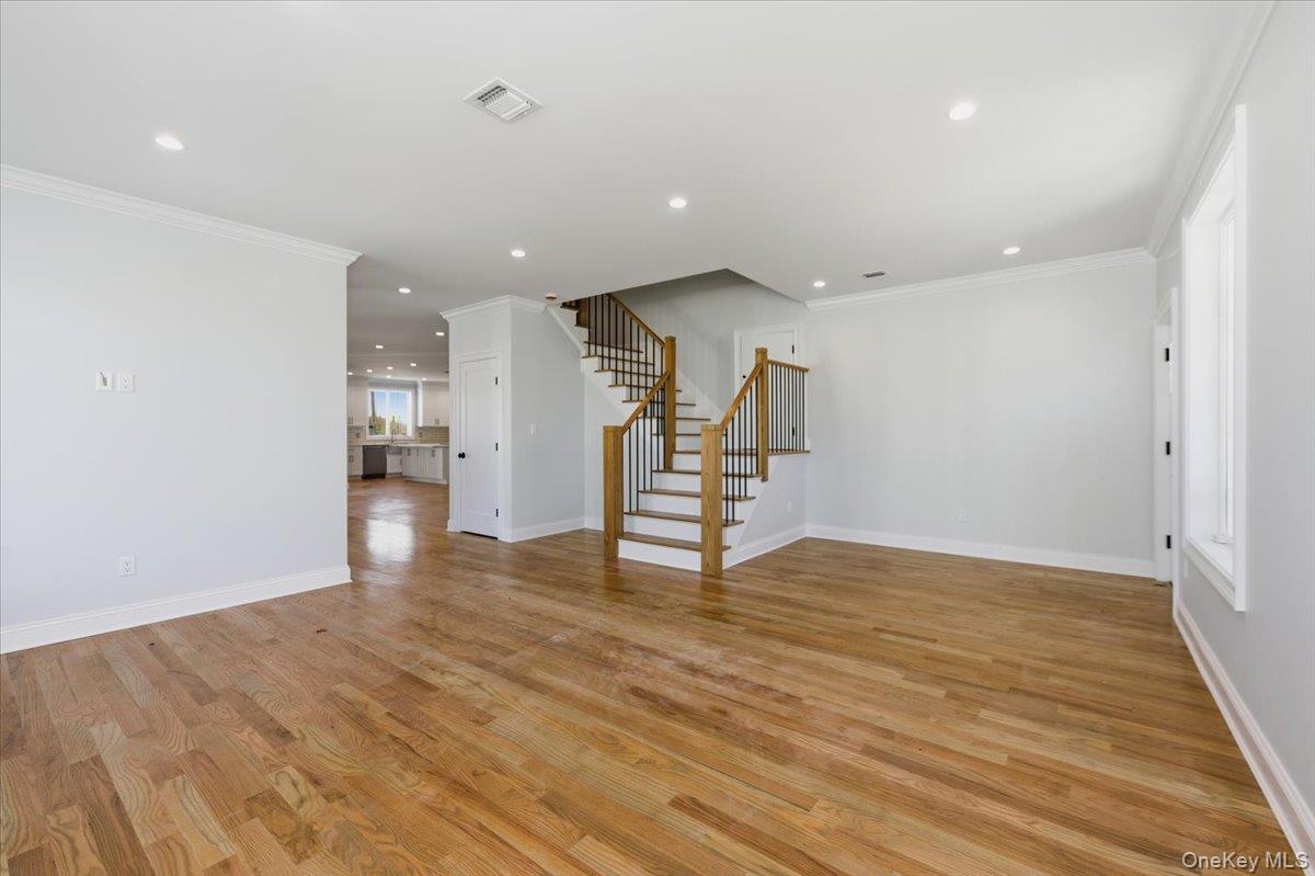 #4 photo, 2437 Archer Street, ナッソー郡 Seaford , NY 11783