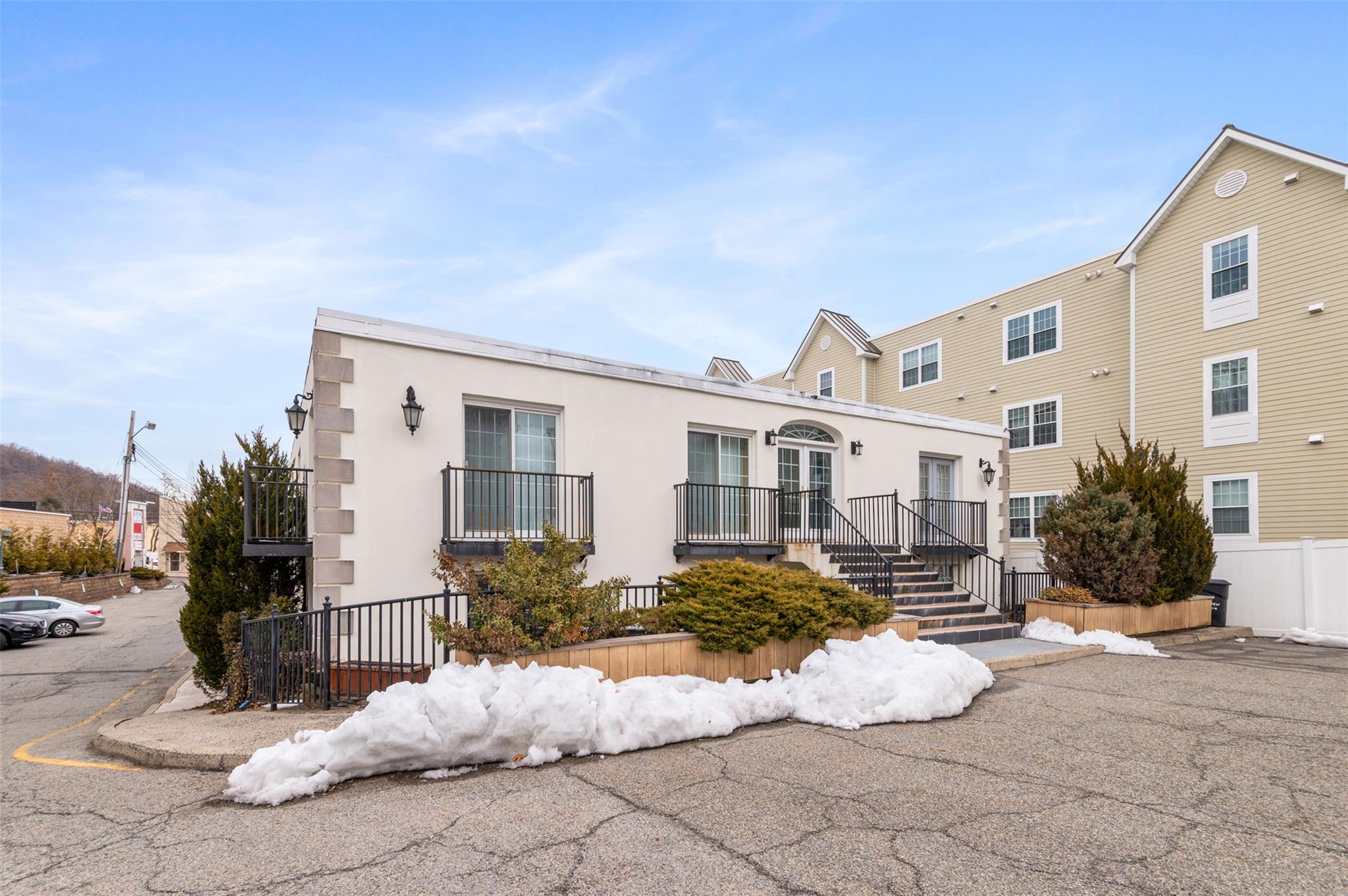 #15 photo, 267 Main Street, Nyack , NY 10960