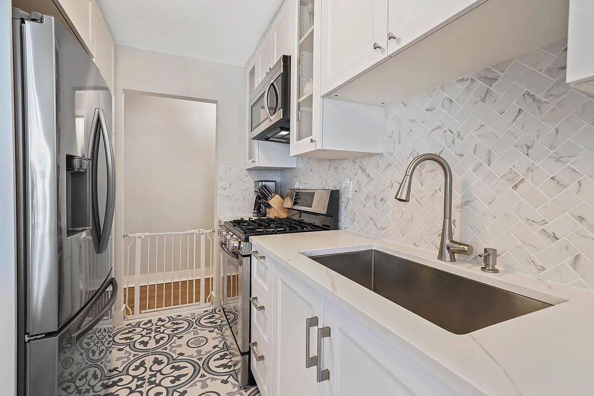 #11 photo, 85-10 151 Avenue, Howard Beach , NY 11414