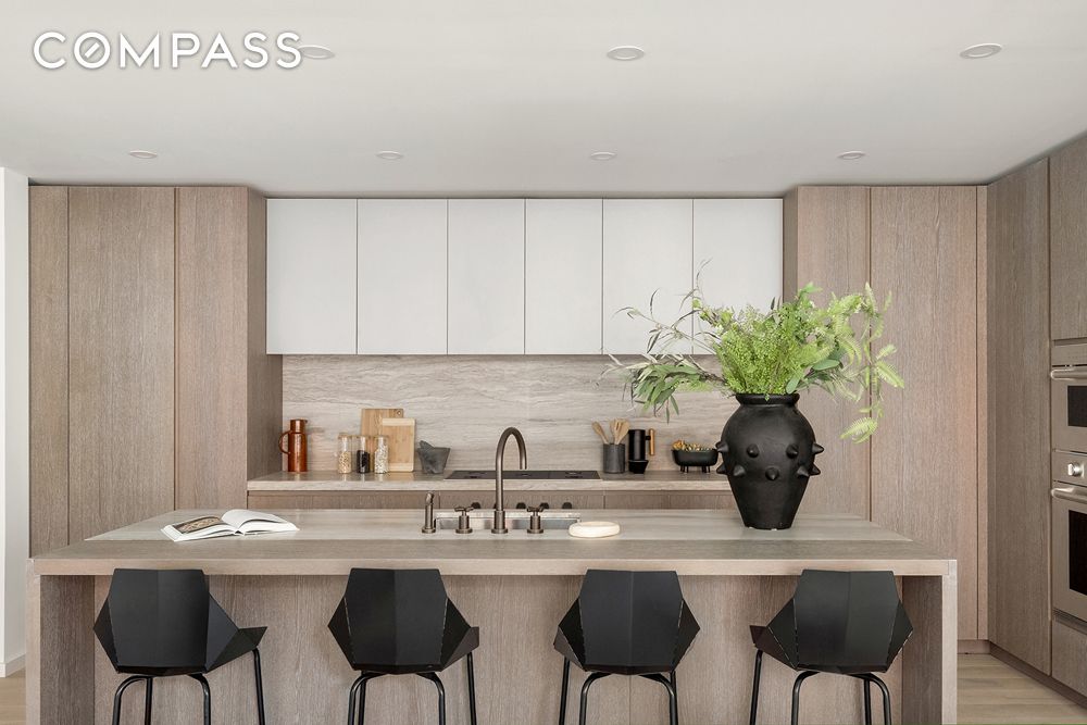 #7 photo, 66 Clinton Street, Lower East Side , NY 10002