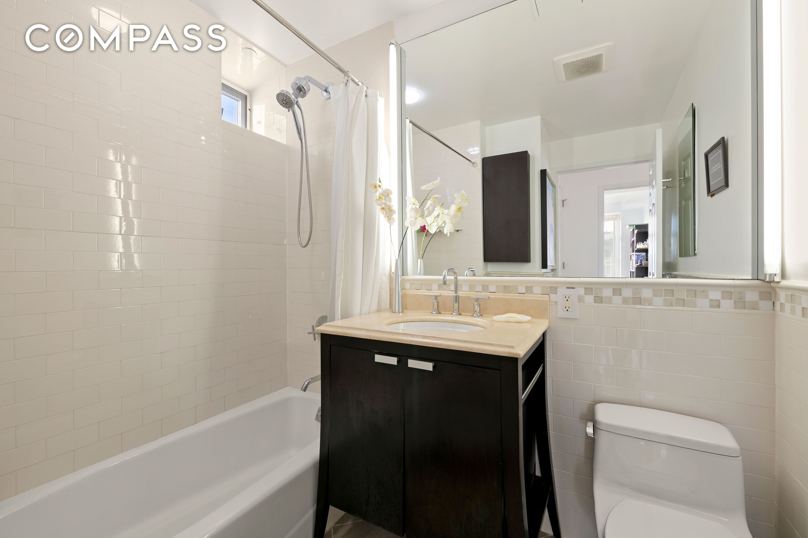 #8 photo, 106 W 116th Street, マンハッタン Harlem , NY 10026