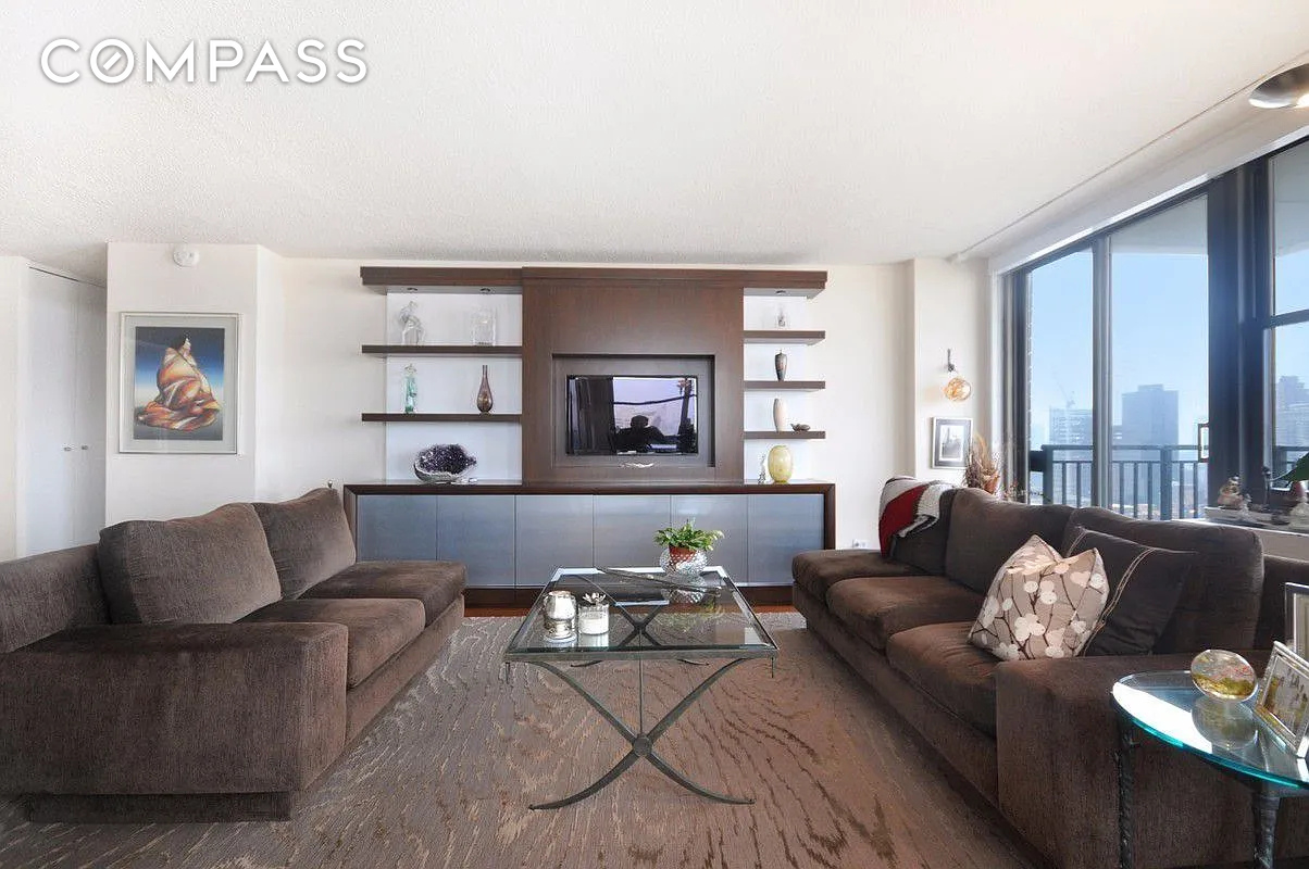 #1 photo, 301 E 79th Street, Upper East Side , NY 10075