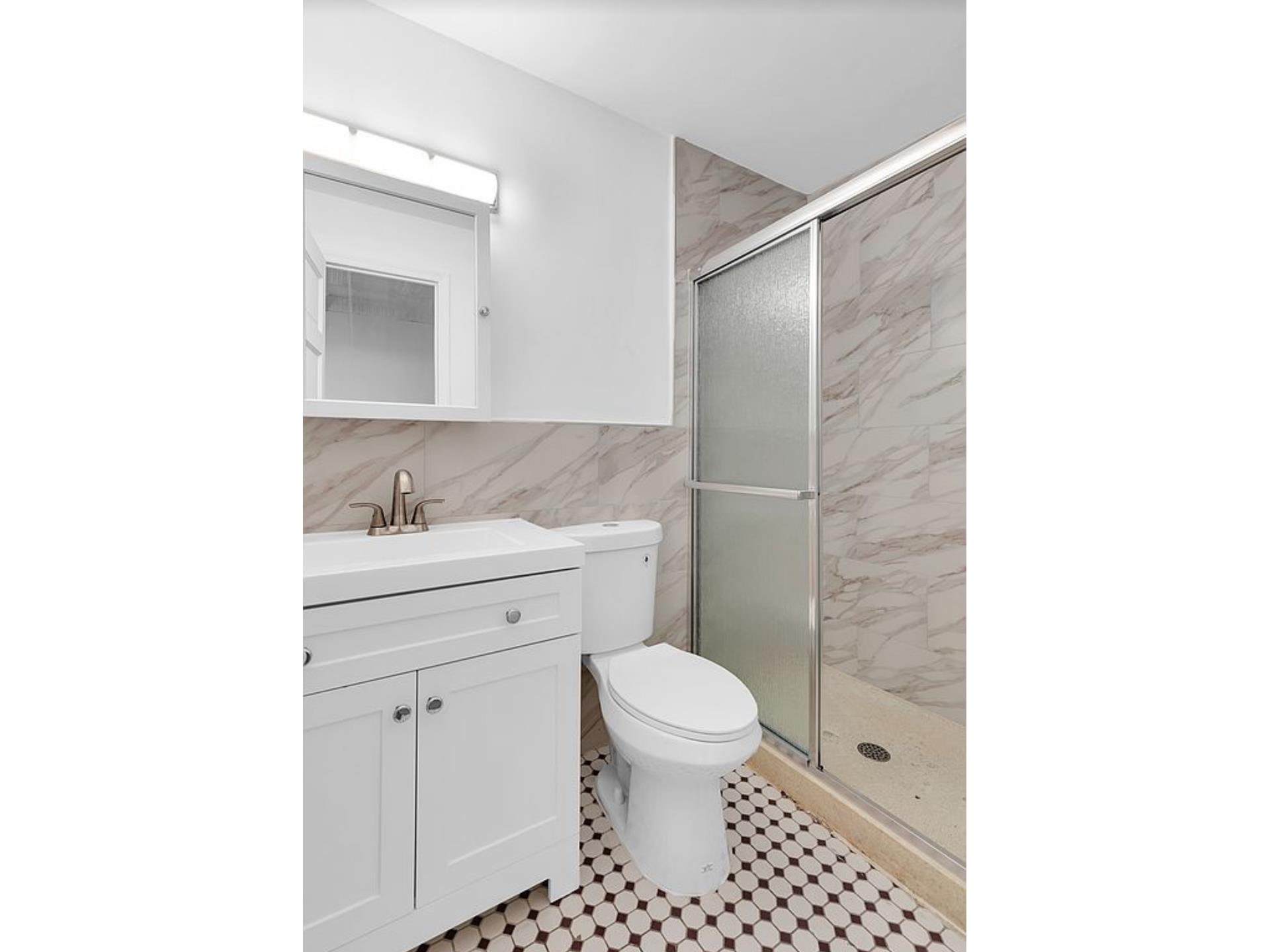 #7 photo, 314 W 52ND Street, マンハッタン Hells Kitchen , NY 10019