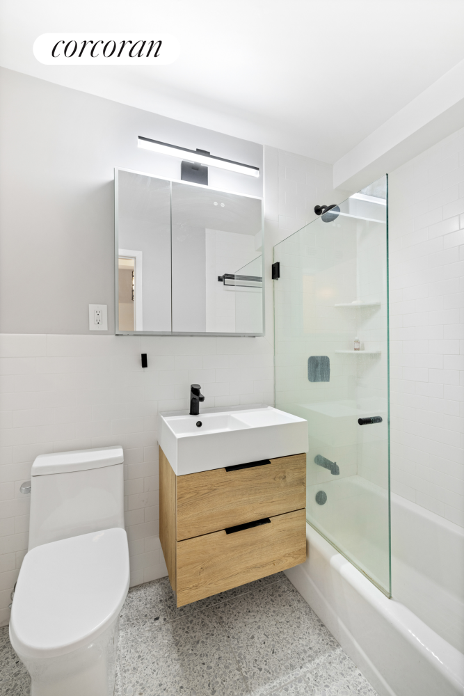 #6 photo, 333 E 66TH Street, マンハッタン Lenox Hill , NY 10065