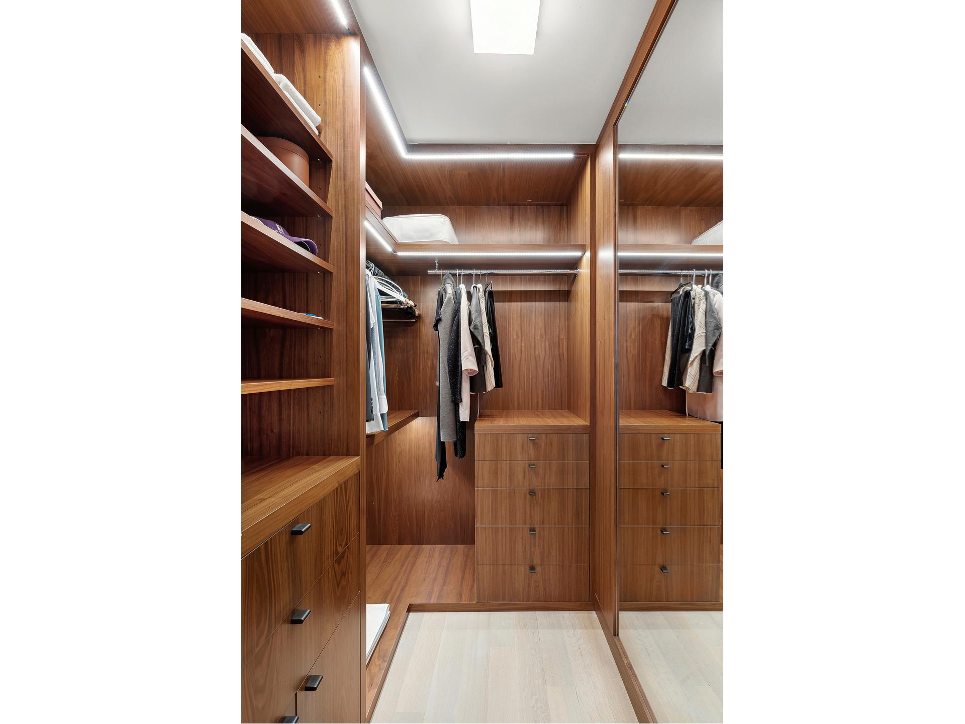 #14 photo, 215 SULLIVAN Street, マンハッタン Greenwich Village , NY 10012