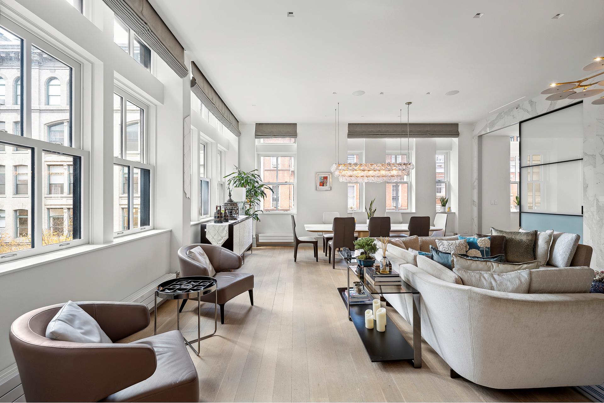 #4 photo, 215 SULLIVAN Street, マンハッタン Greenwich Village , NY 10012