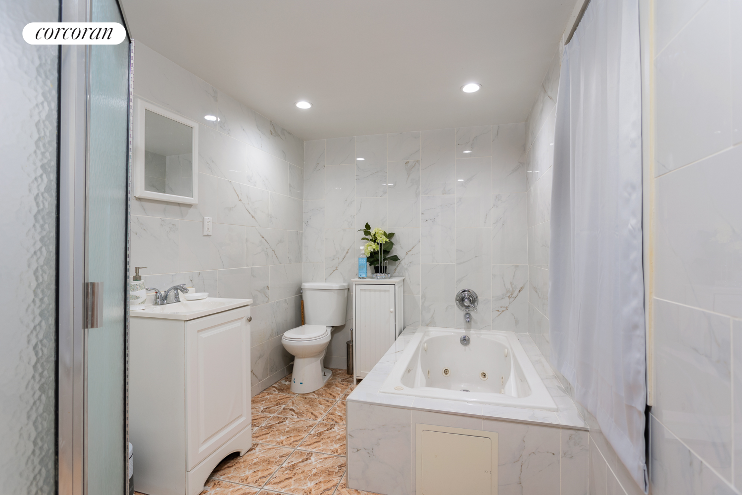 #15 photo, 576 DECATUR Street, ブルックリン区 Stuyvesant Heights , NY 11233