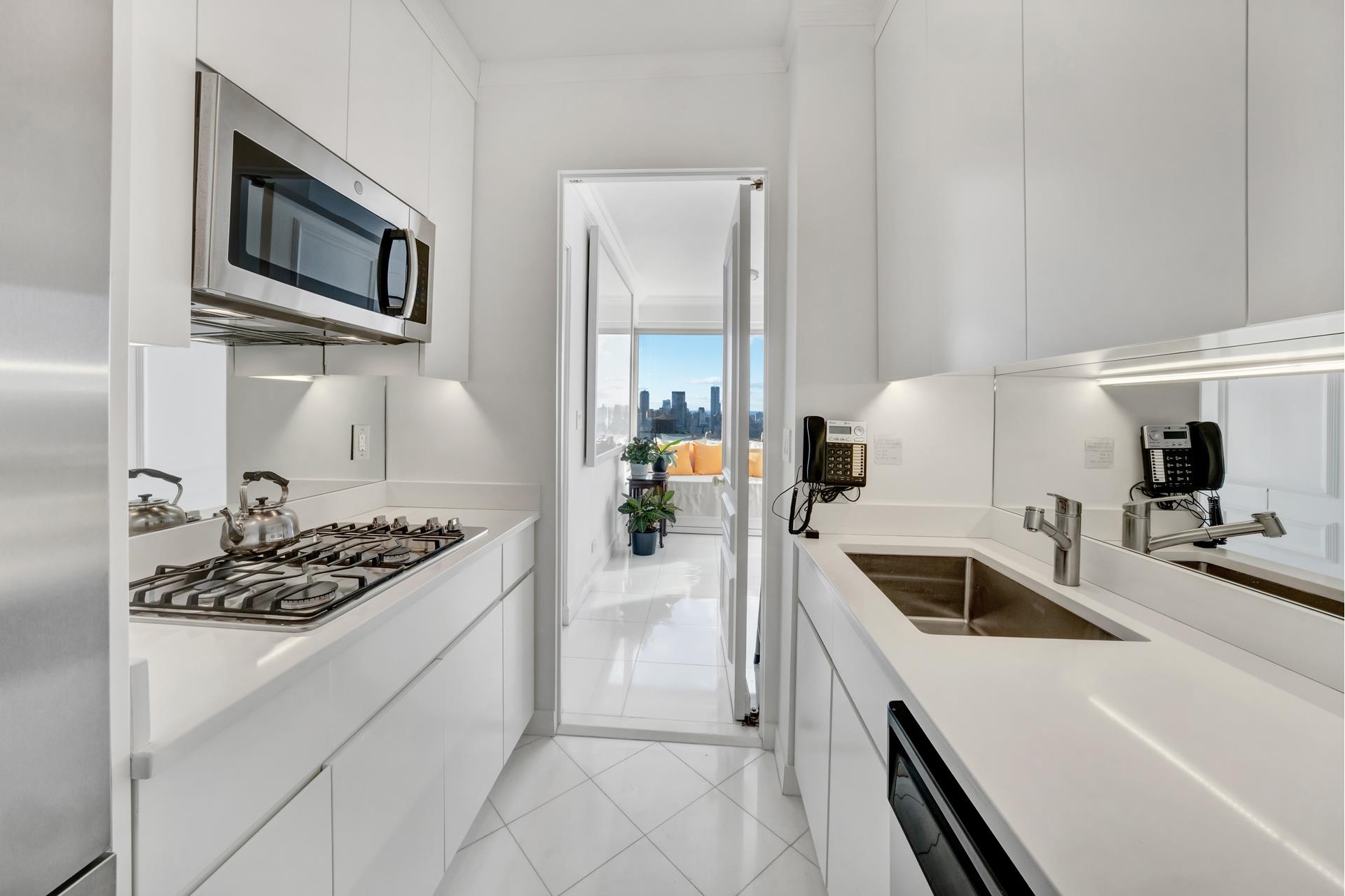 #9 photo, 200 E 69TH Street, マンハッタン Lenox Hill , NY 10021