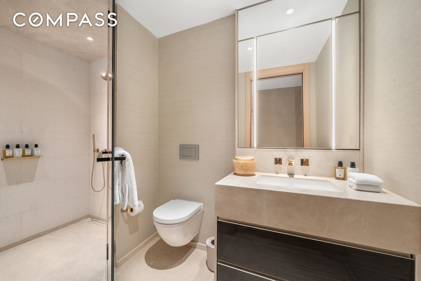 #13 photo, New York City, マンハッタン Midtown East , NY 10022