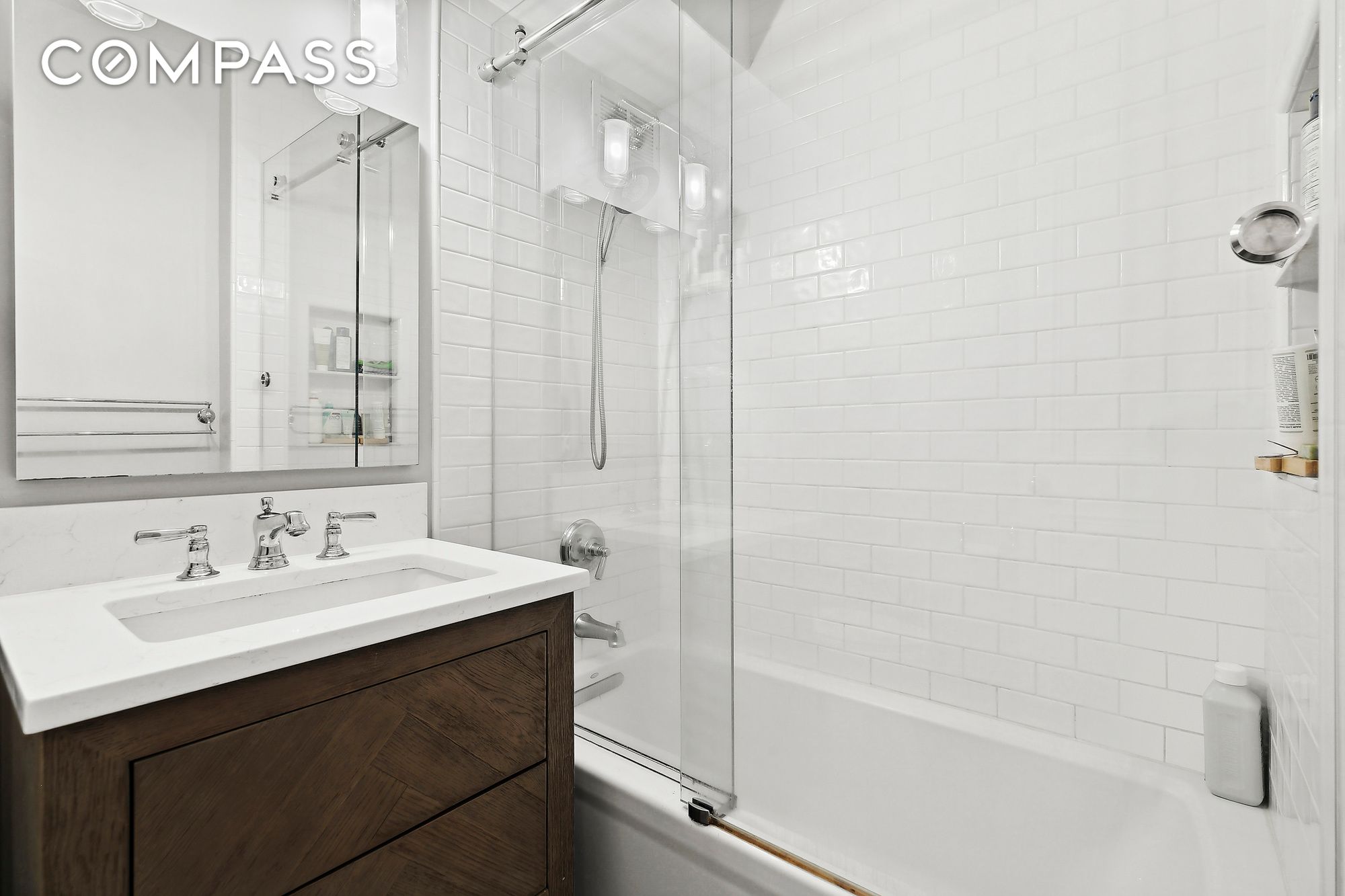 #7 photo, 166 E 63rd Street, Lenox Hill , NY 10065